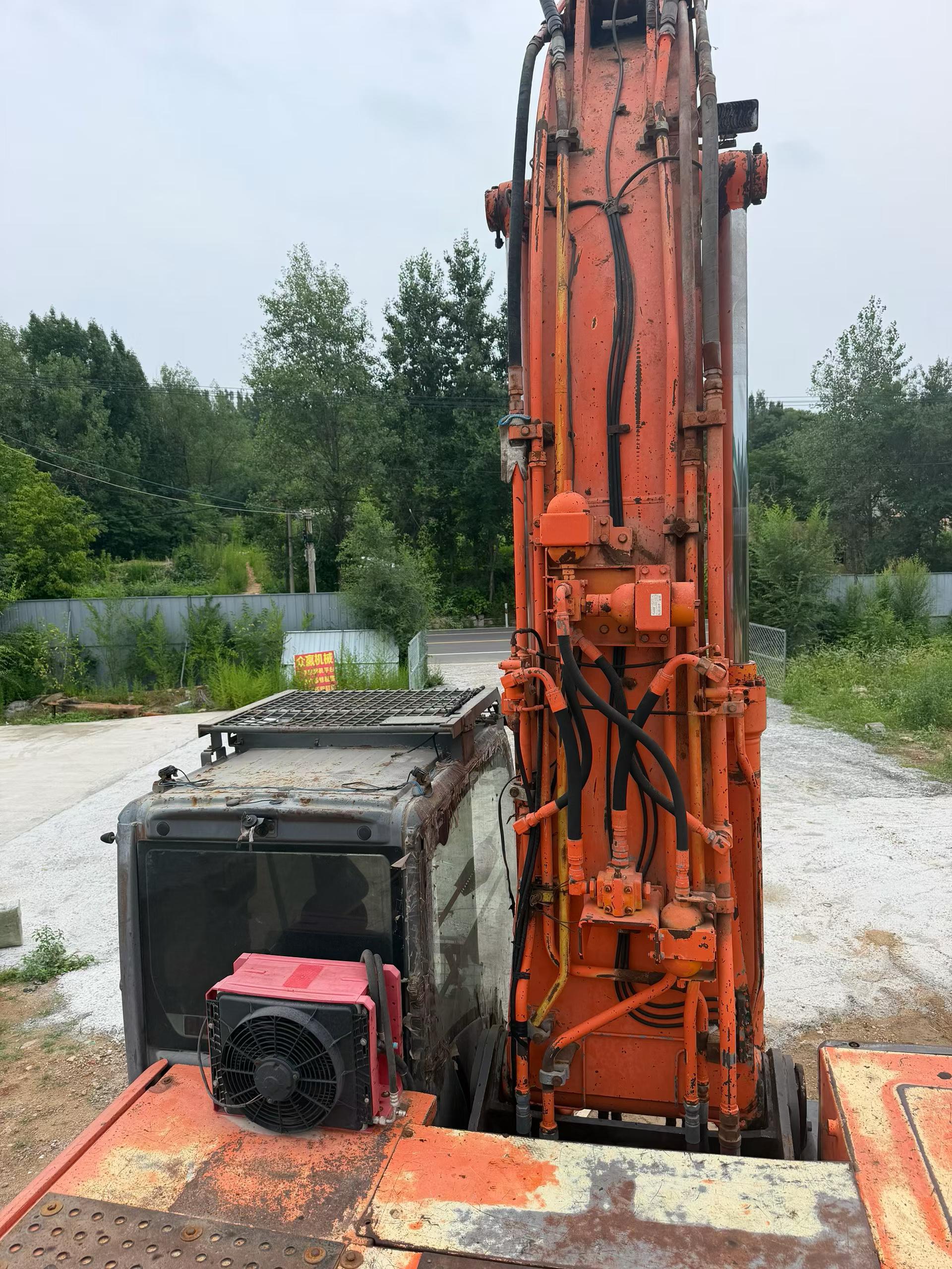 Buy Hitachi EX350 Used Excavator / 8 Buy Hitachi EX350 Used Excavator / 8