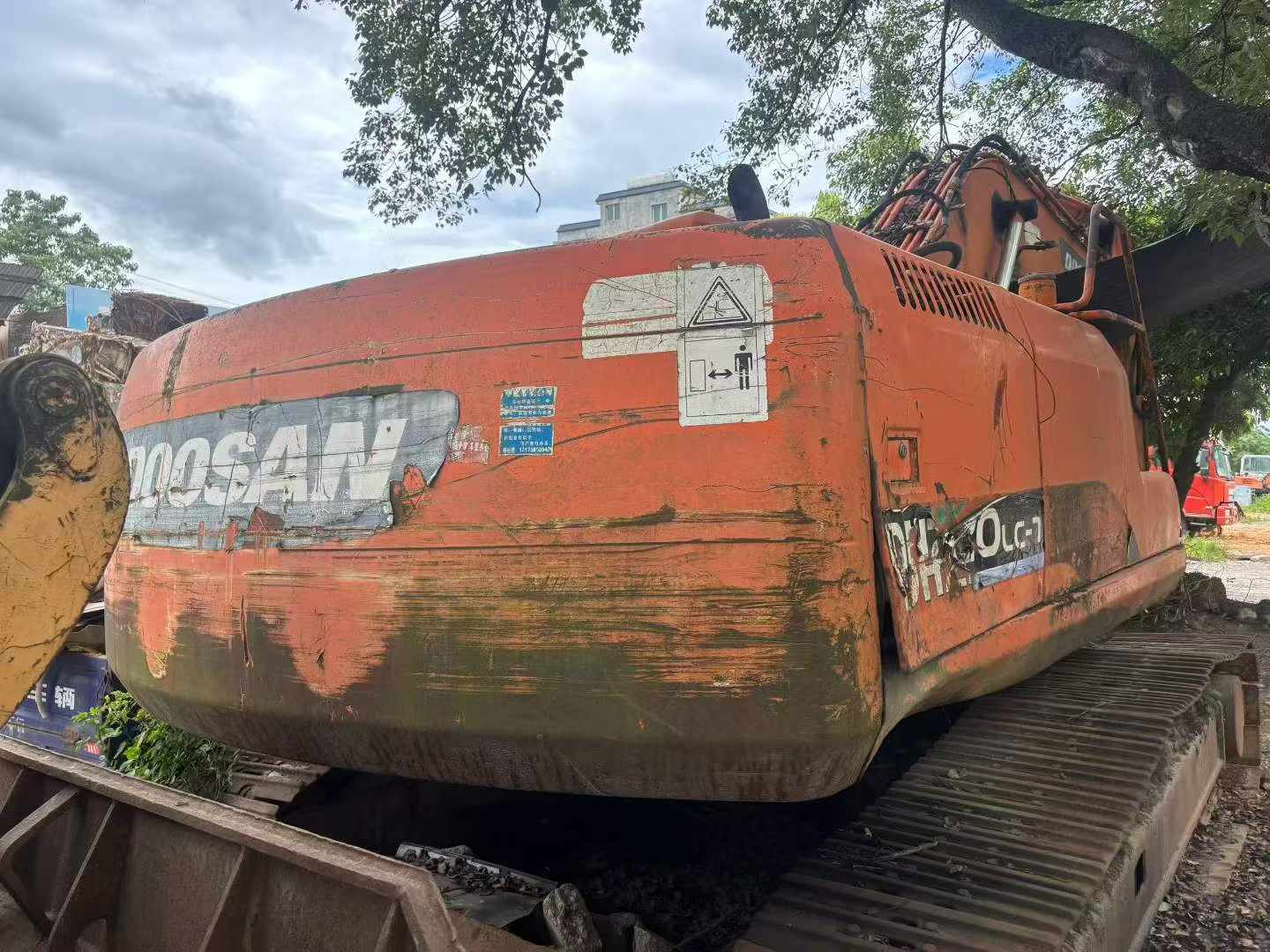 Buy Doosan S225 Used Excavator / 3 Buy Doosan S225 Used Excavator / 3