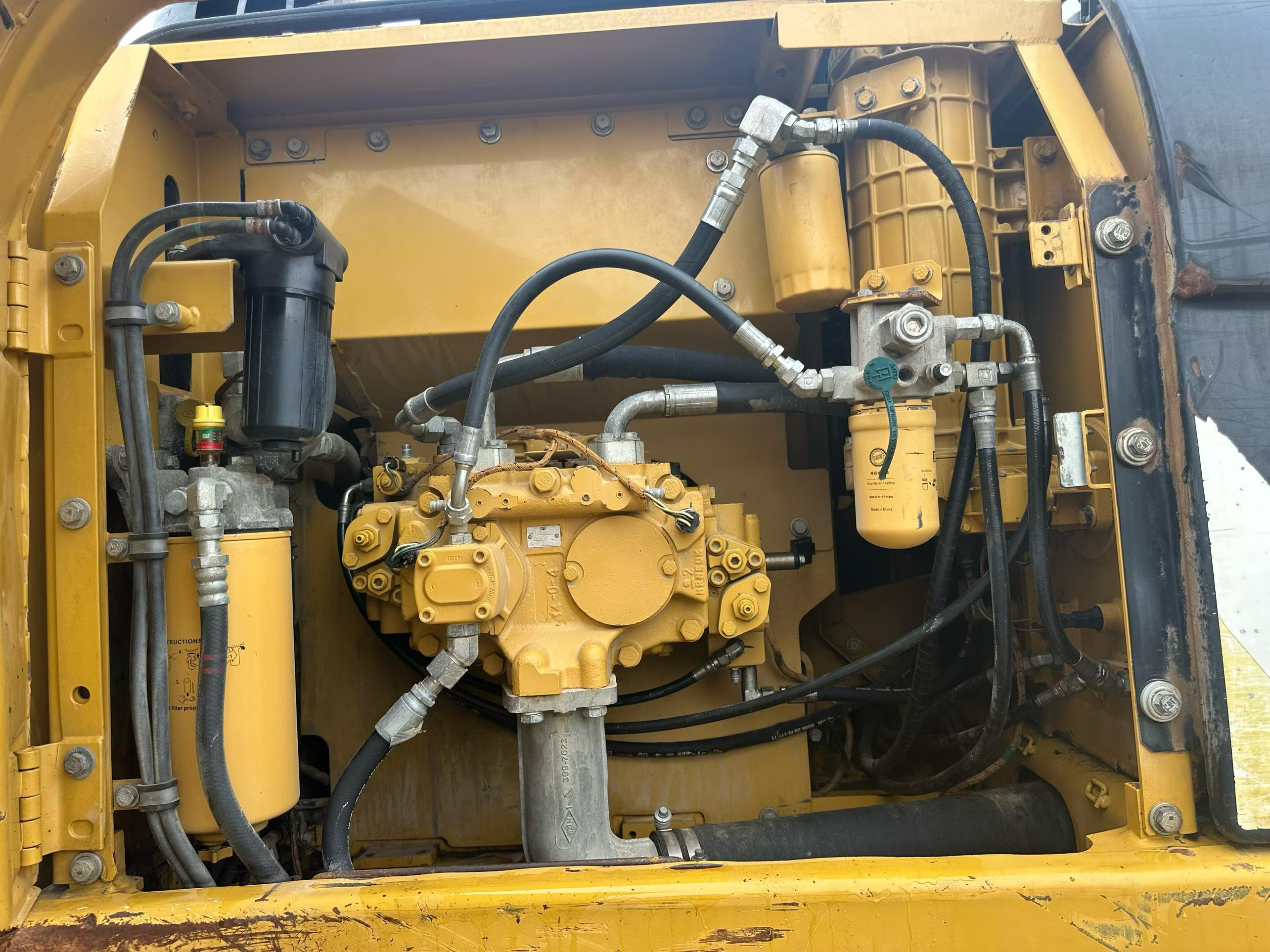 Buy Caterpillar 320D Used Excavator / 3 Buy Caterpillar 320D Used Excavator / 3
