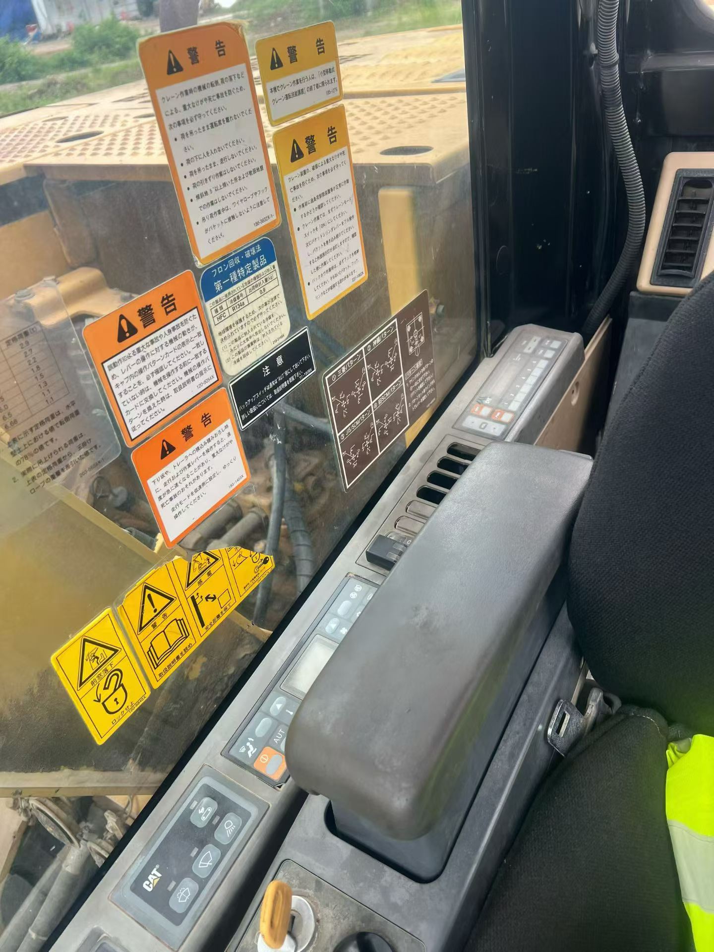 Buy Caterpillar 311C Used Excavator / 3 Buy Caterpillar 311C Used Excavator / 3