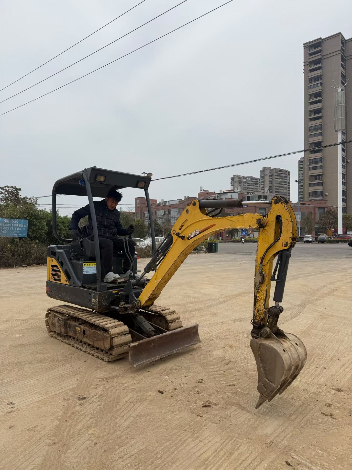Buy Caterpillar CT18 Used Excavator / 6 Buy Caterpillar CT18 Used Excavator / 6