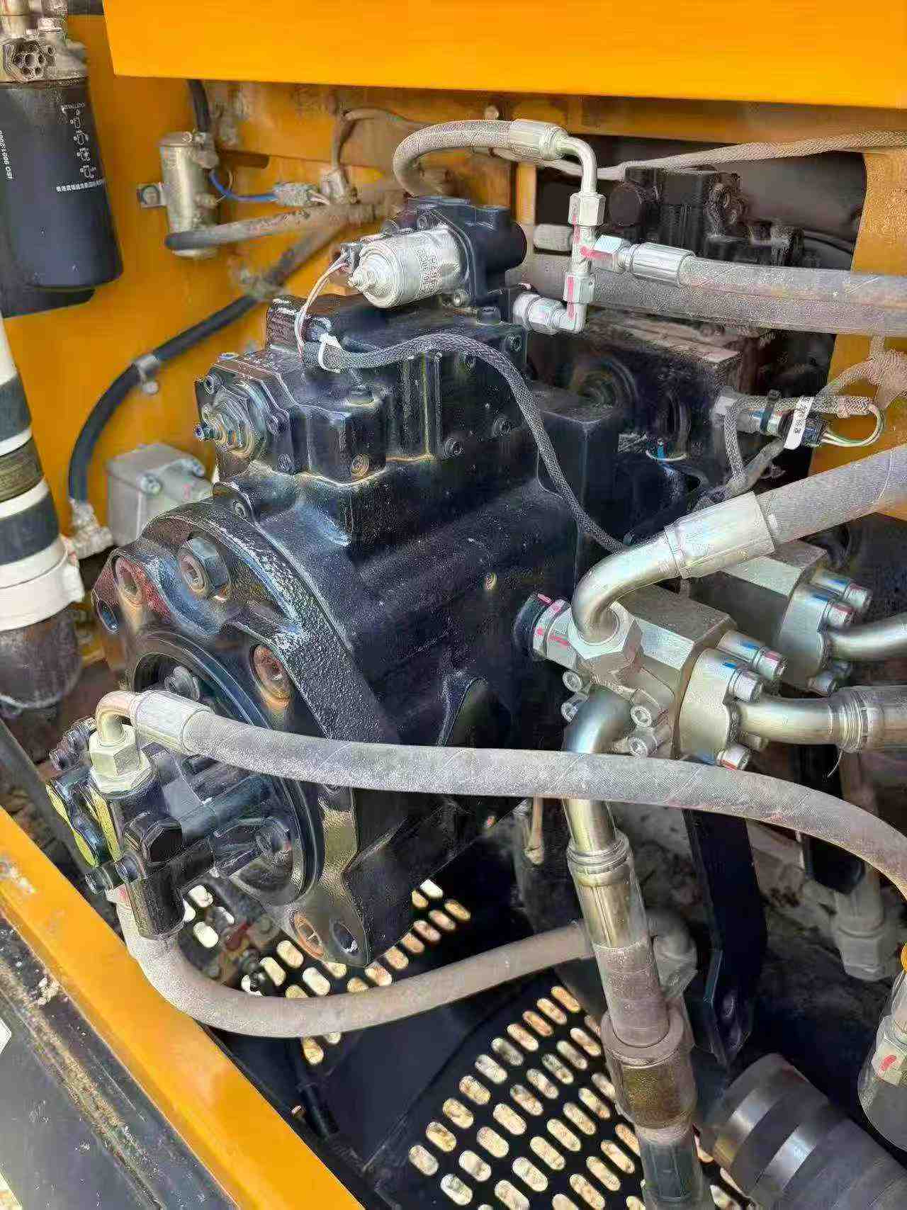 Buy Sany SY375H Used Excavator / 4 Buy Sany SY375H Used Excavator / 4