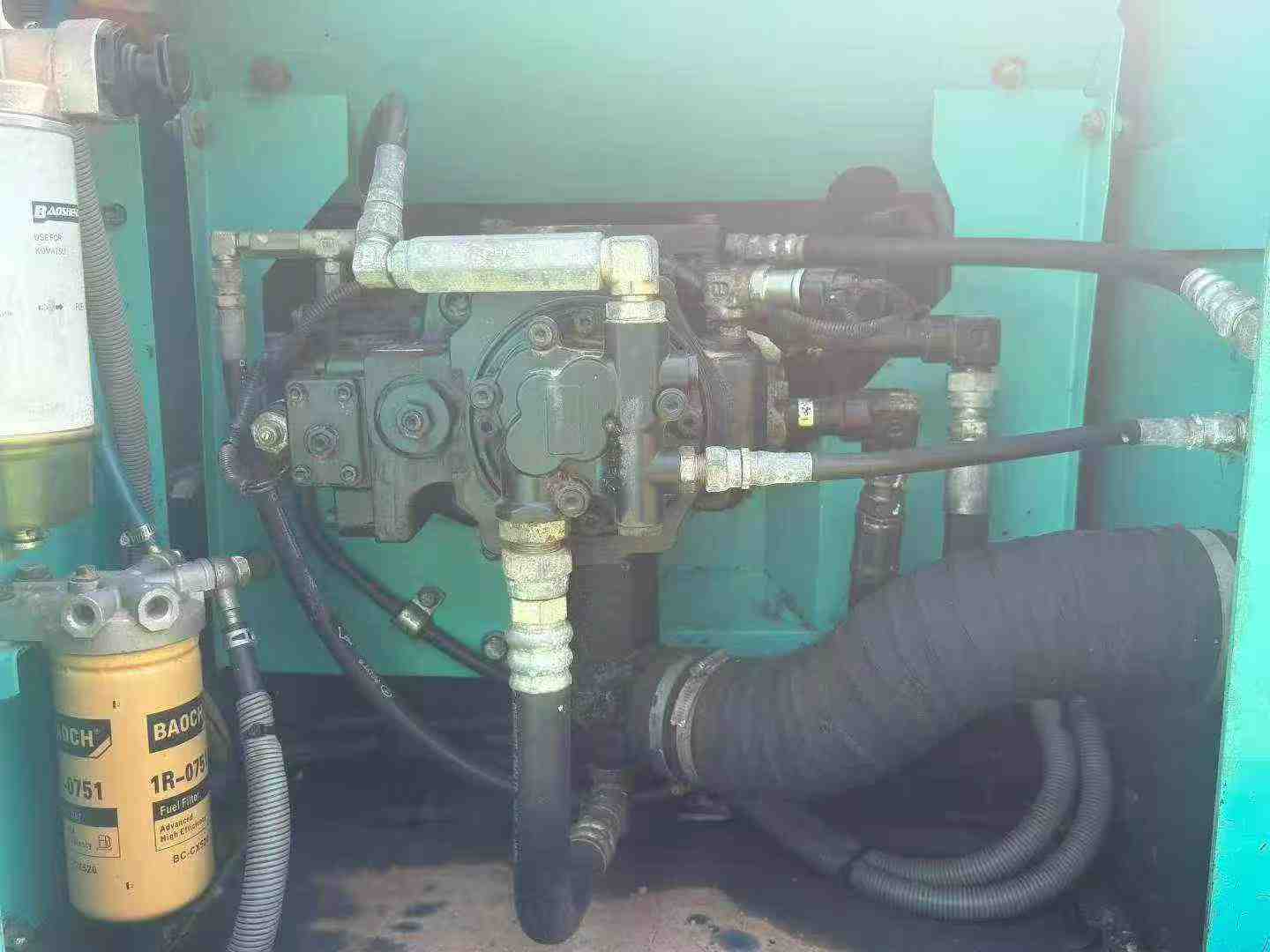 Купить Подержанный Экскаватор Kobelco SK140 / 4