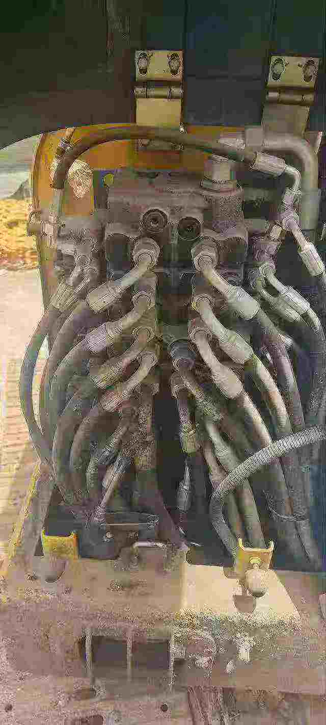 Buy XCMG LW60G Used Excavator / 3 Buy XCMG LW60G Used Excavator / 3