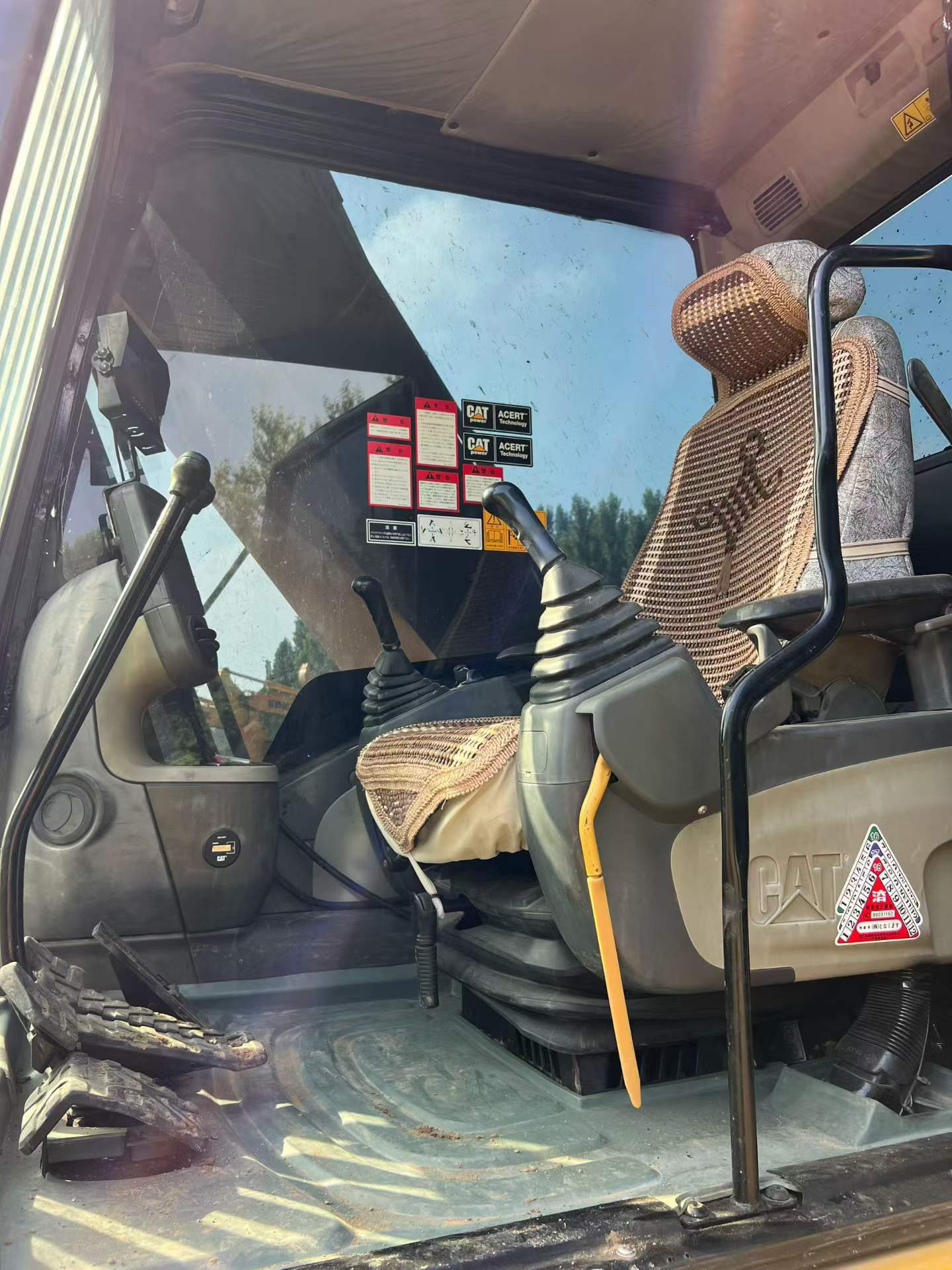 Buy Caterpillar 324D Used Excavator / 8 Buy Caterpillar 324D Used Excavator / 8