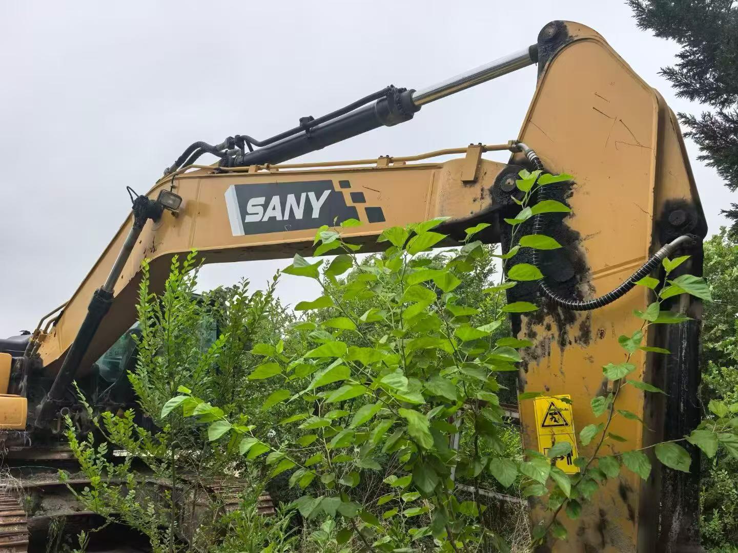 Buy Sany SY215C Used Excavator / 4 Buy Sany SY215C Used Excavator / 4