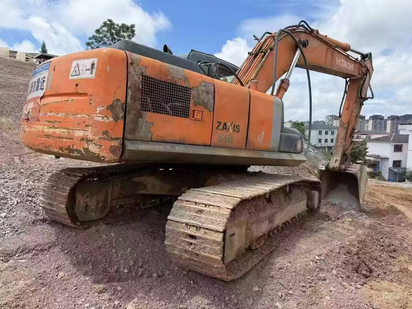 Compre Excavadora Hitachi ZX200-3G Usada / 3