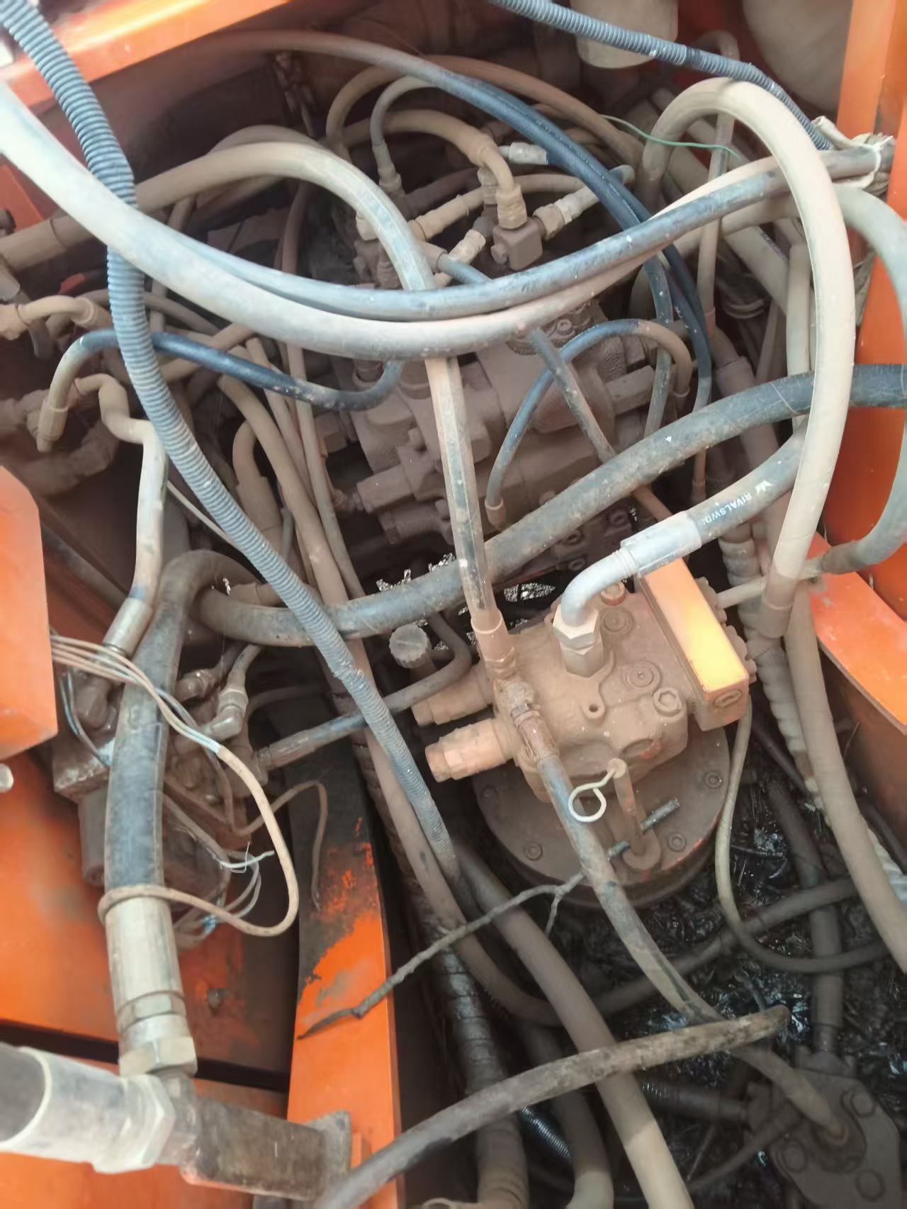 Buy Doosan DH150 Used Excavator / 4 Buy Doosan DH150 Used Excavator / 4