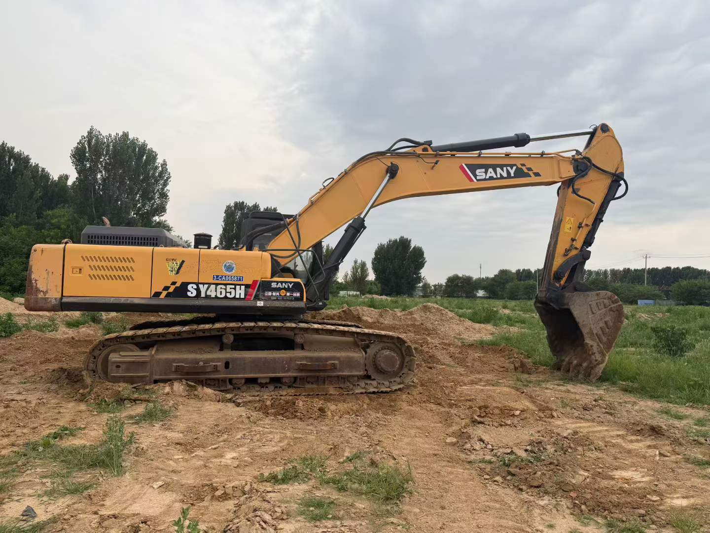 Buy Sany SY465C Used Excavator / 3 Buy Sany SY465C Used Excavator / 3