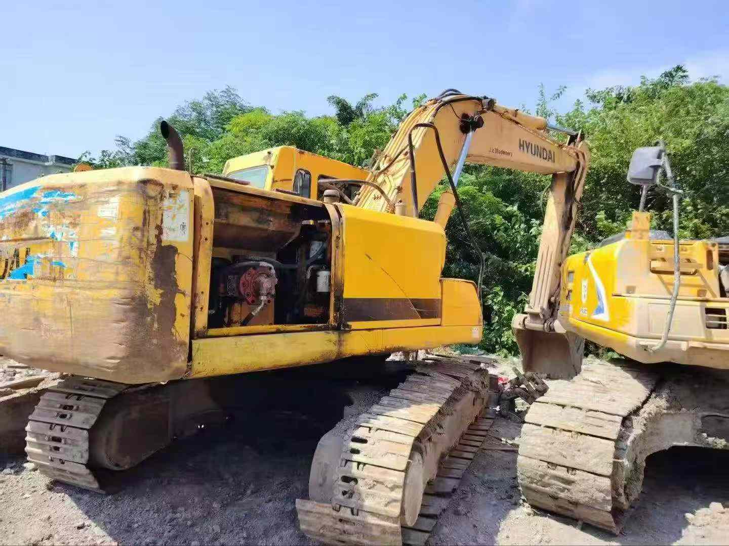 Buy Hyundai R215-7 Used Excavator / 3 Buy Hyundai R215-7 Used Excavator / 3