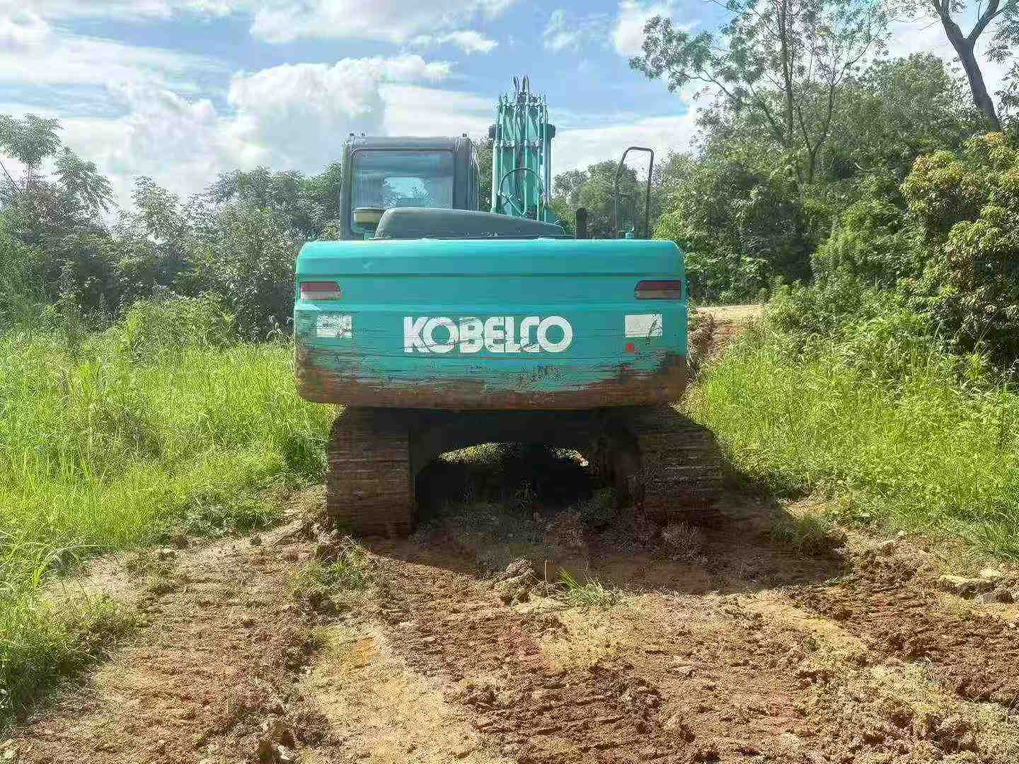Купить Подержанный Экскаватор Kobelco SK140 / 2