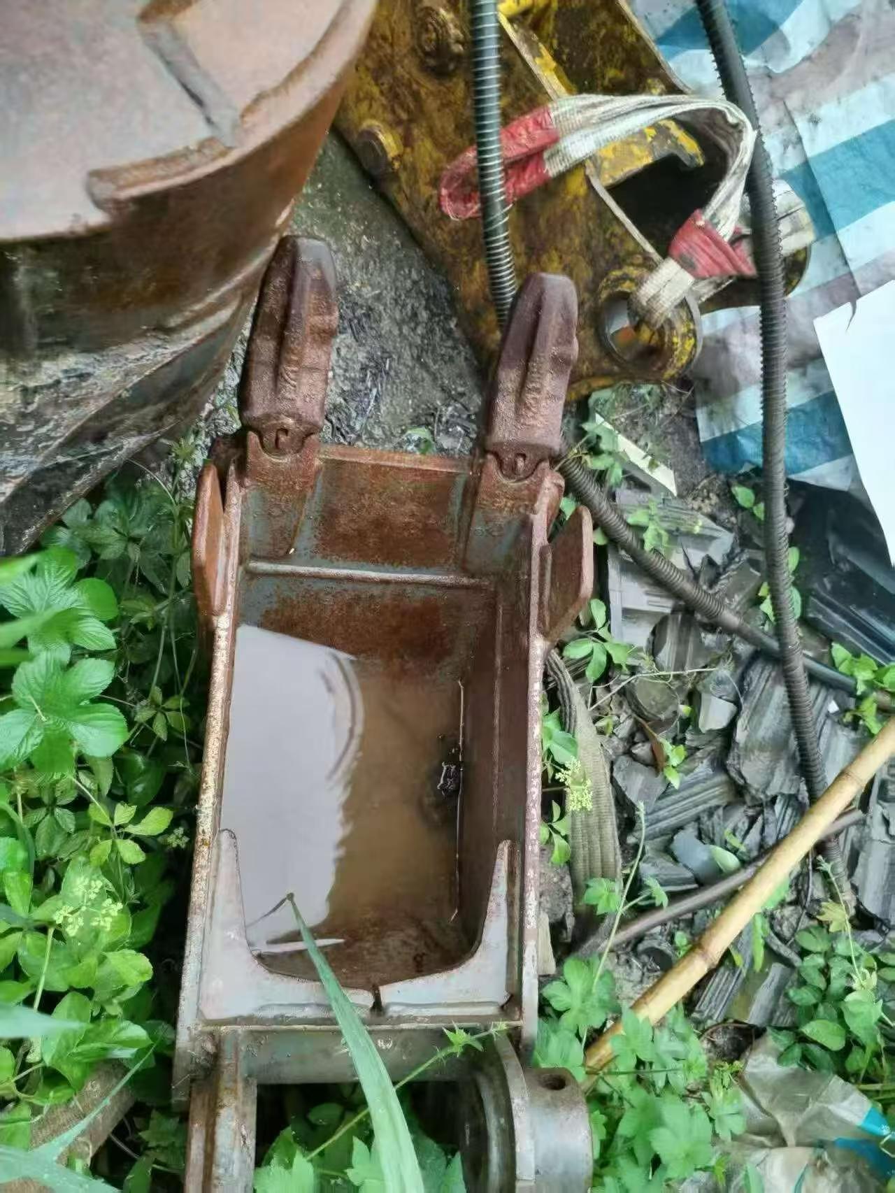 Buy Sany SY35C Used Excavator / 4