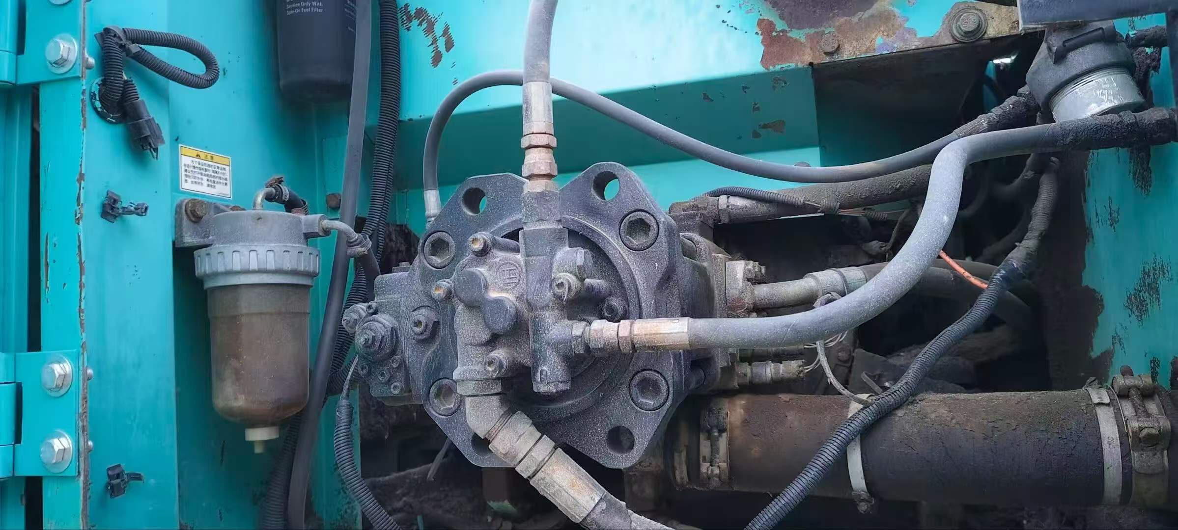 Buy Kobelco SK200-6 Used Excavator / 7 Buy Kobelco SK200-6 Used Excavator / 7