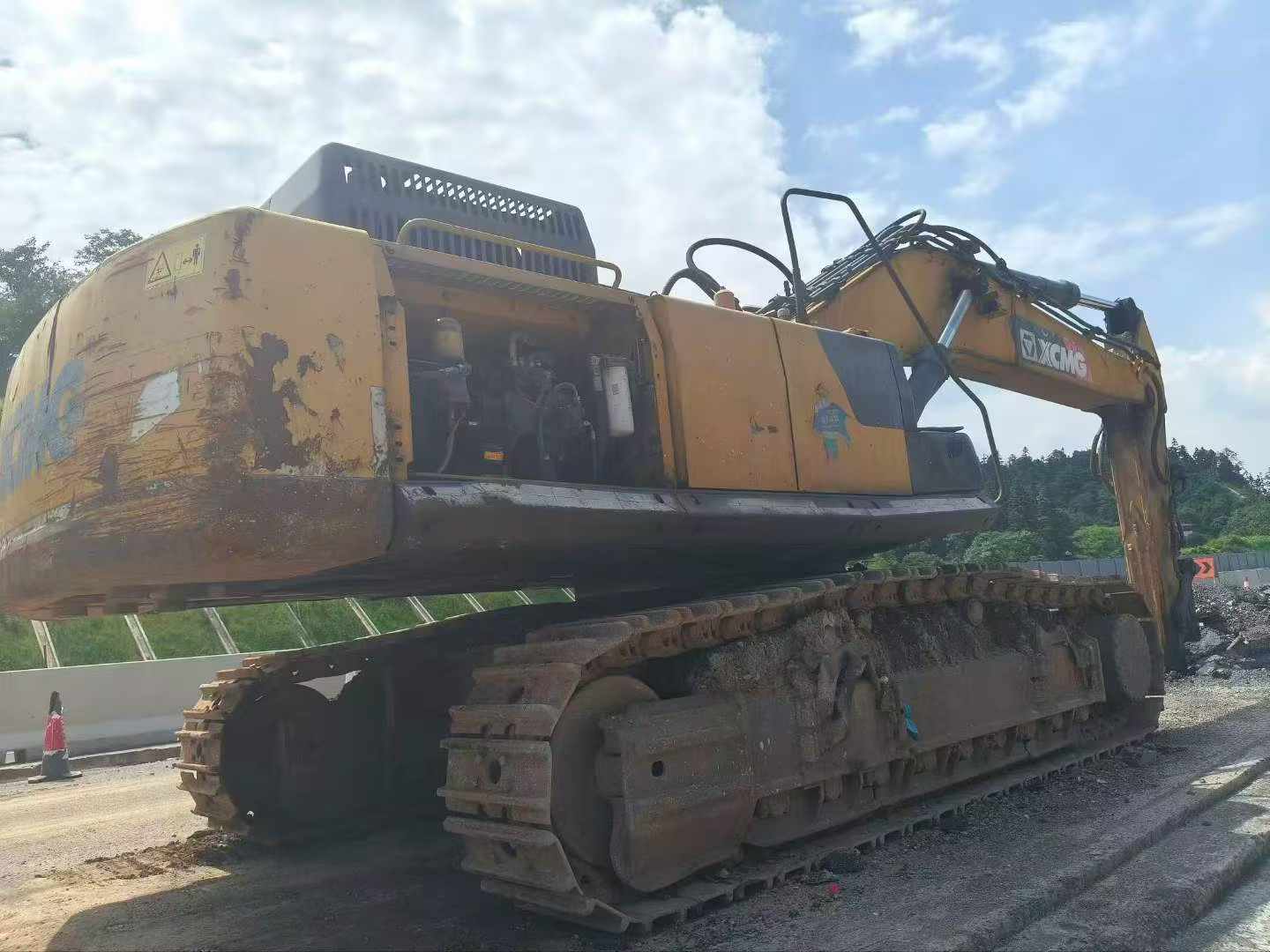 Buy XCMG ZL20E(D) Used Excavator / 4 Buy XCMG ZL20E(D) Used Excavator / 4