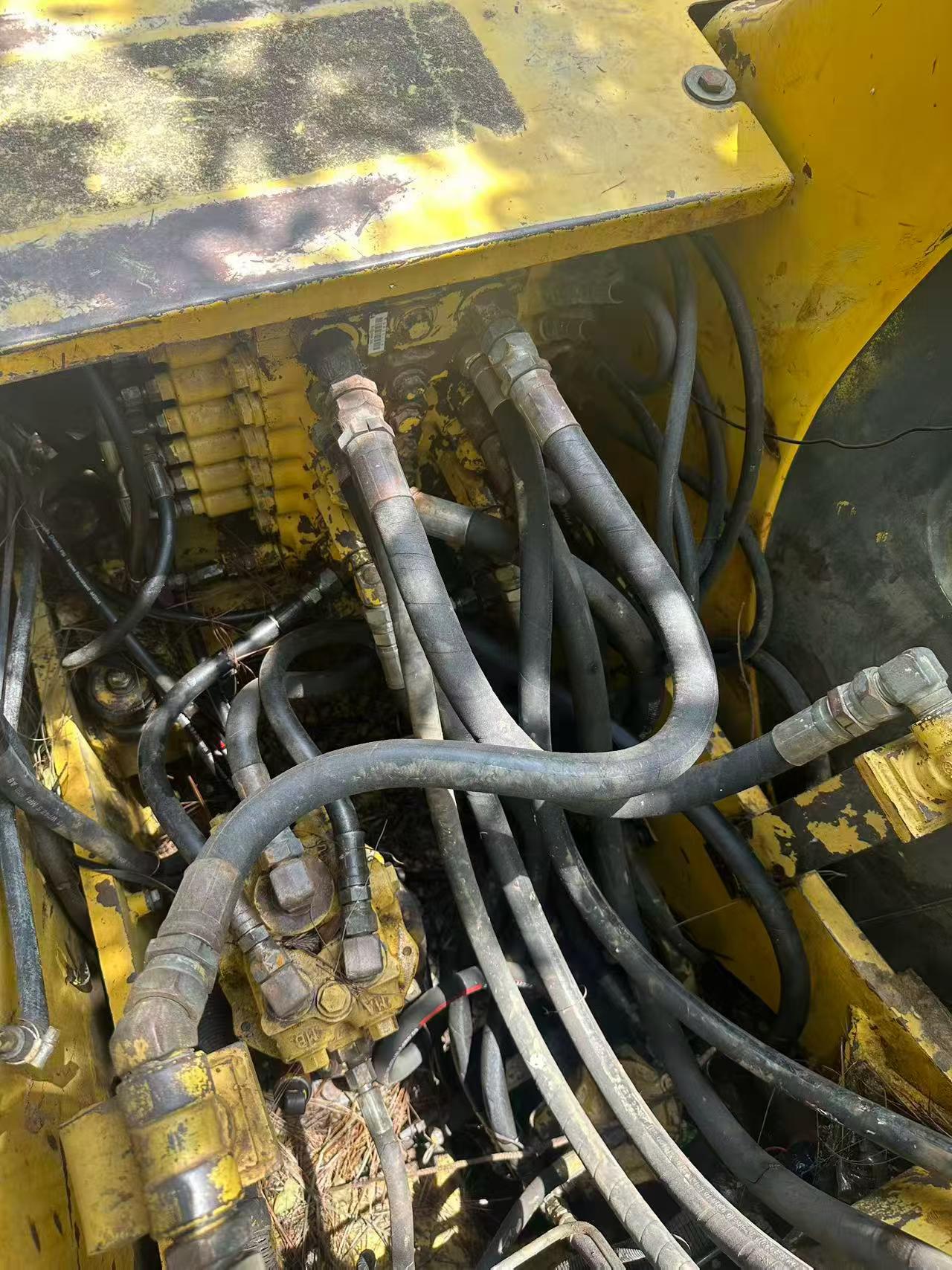 Buy Komatsu PC120-6 Used Excavator / 3