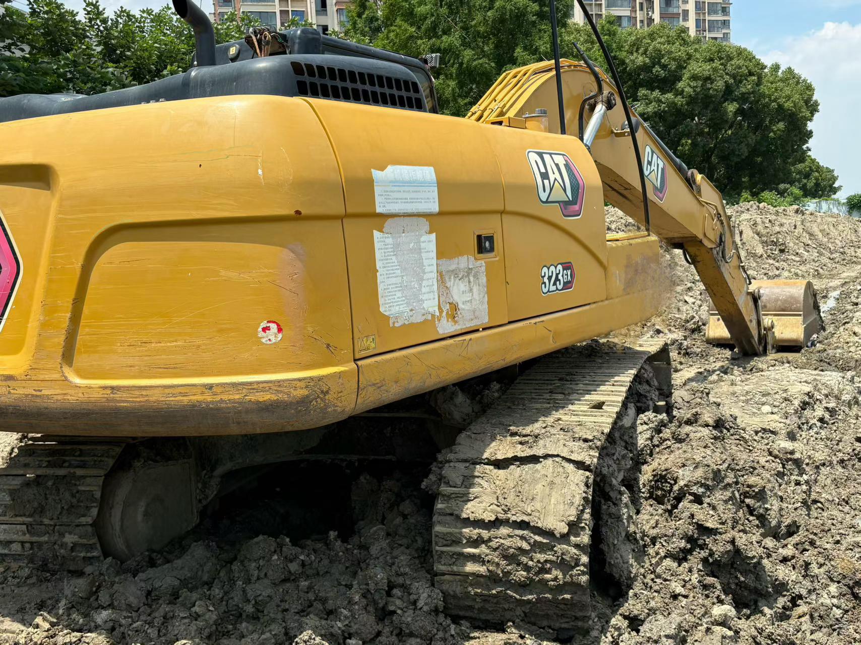 Buy Caterpillar 323 Used Excavator / 1