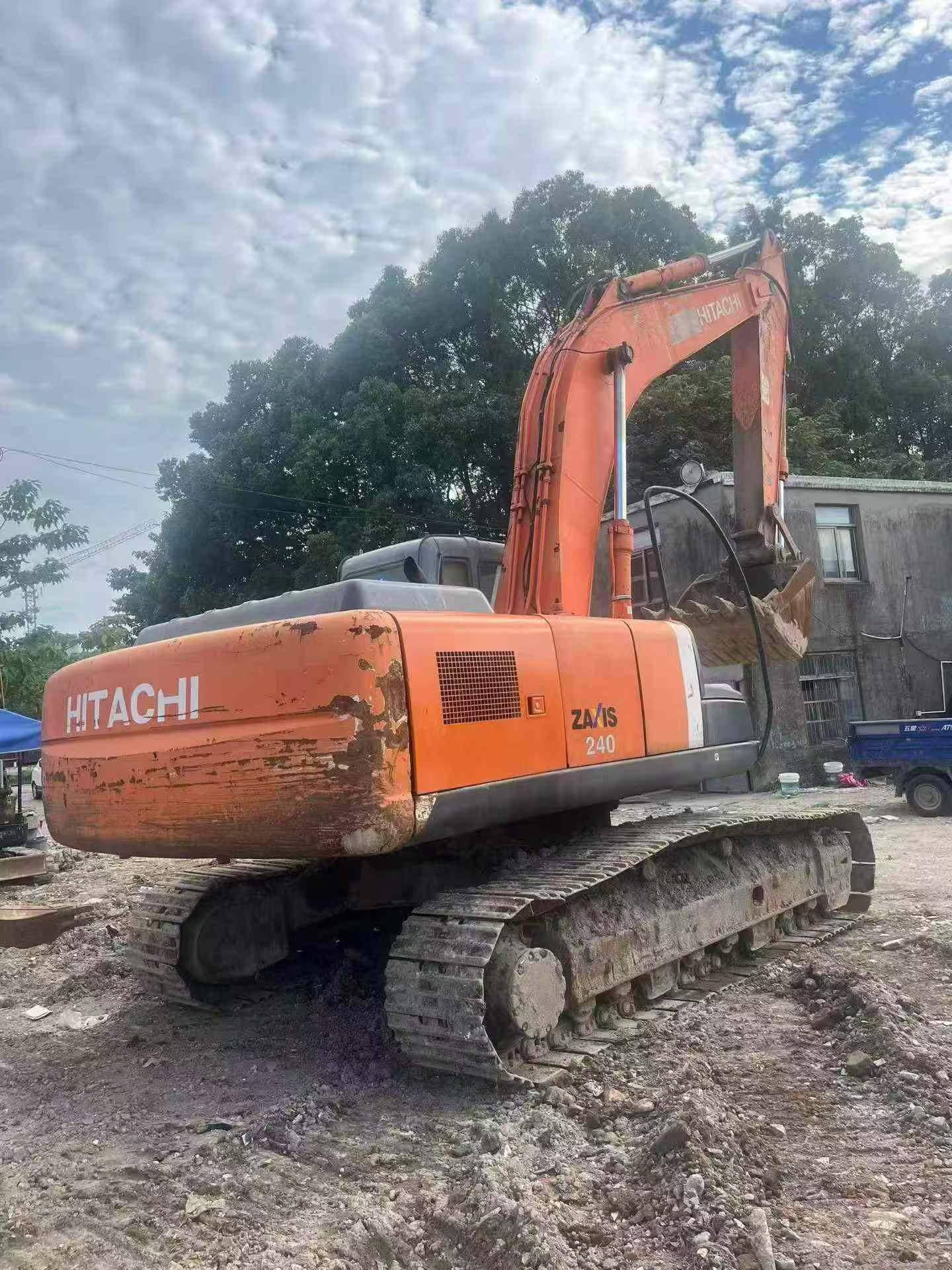 Buy Hitachi ZX240 Used Excavator / 2 Buy Hitachi ZX240 Used Excavator / 2