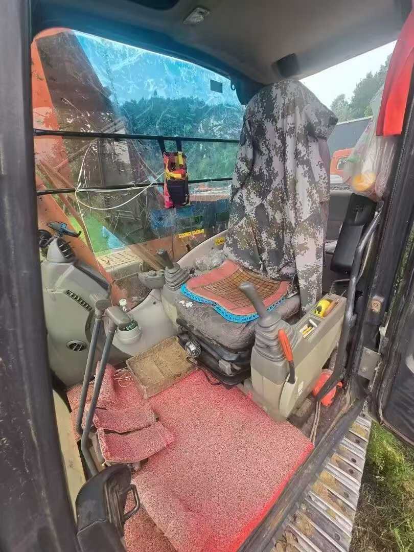 Buy Hitachi ZX130-5A Used Excavator / 3 Buy Hitachi ZX130-5A Used Excavator / 3