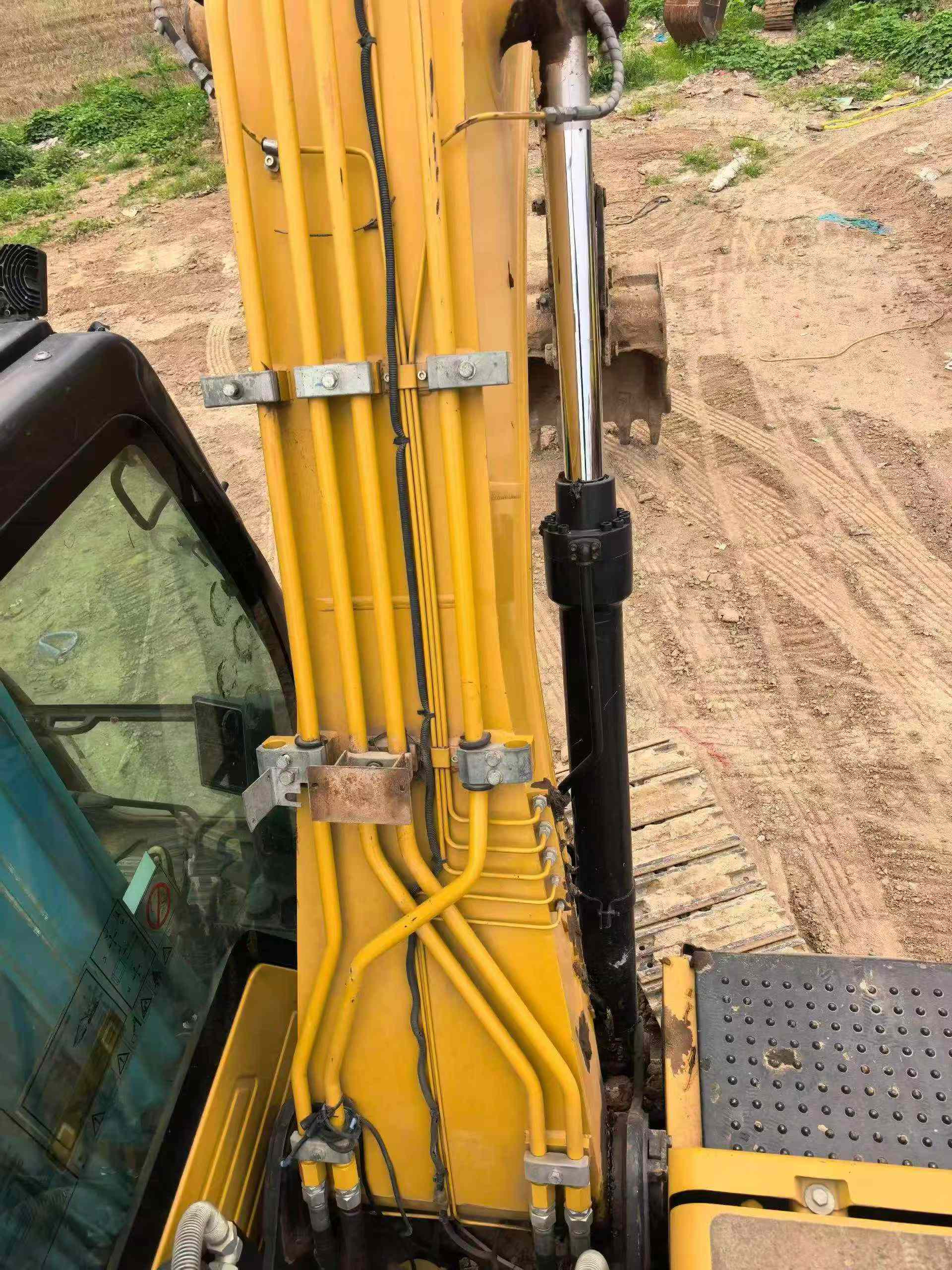 Buy Sany SY135 Used Excavator / 9 Buy Sany SY135 Used Excavator / 9