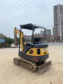 Buy Caterpillar CT18 Used Excavator / 2 Buy Caterpillar CT18 Used Excavator / 2