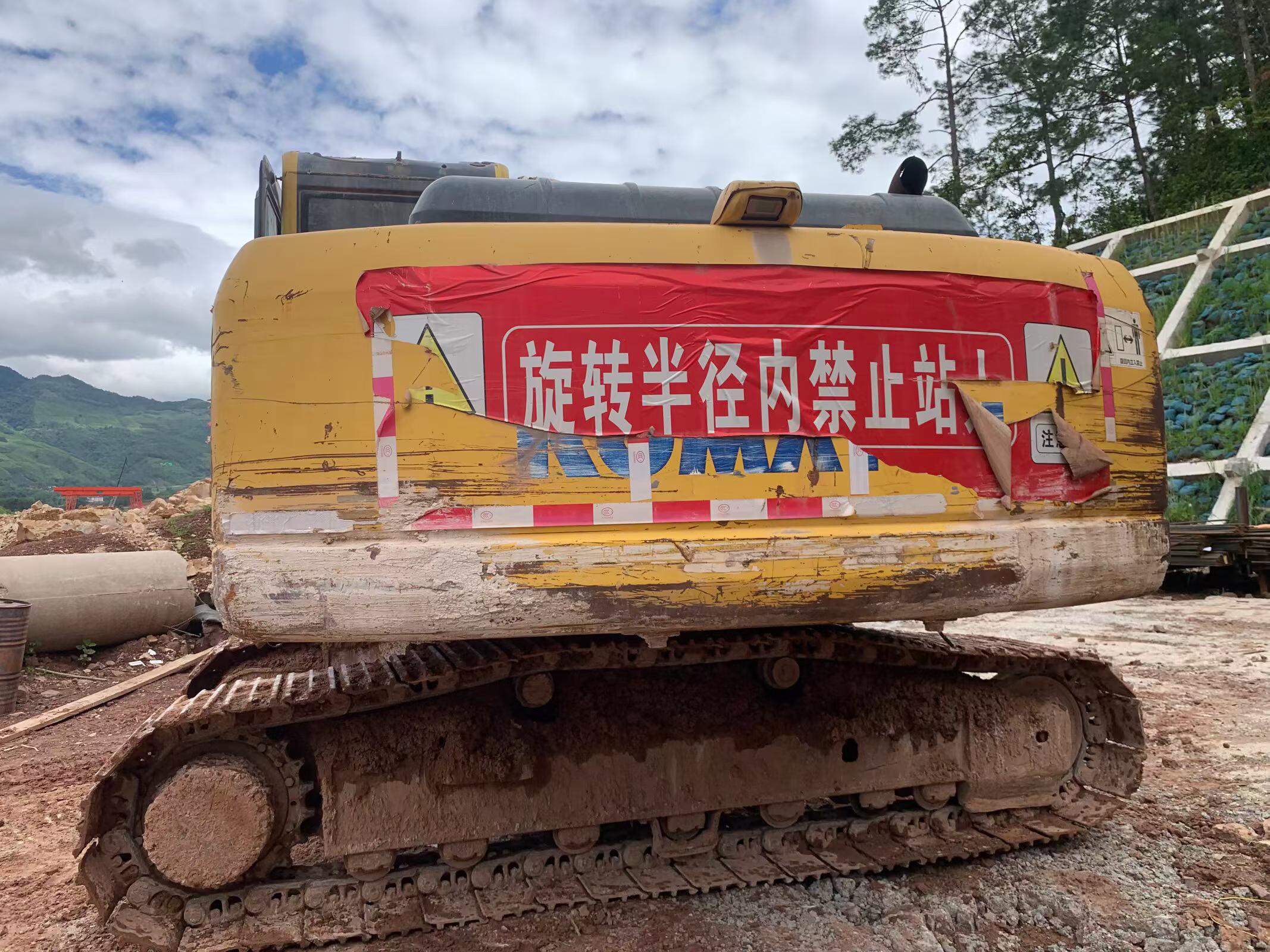 Buy Komatsu PC200-8N1 Used Excavator / 2 Buy Komatsu PC200-8N1 Used Excavator / 2