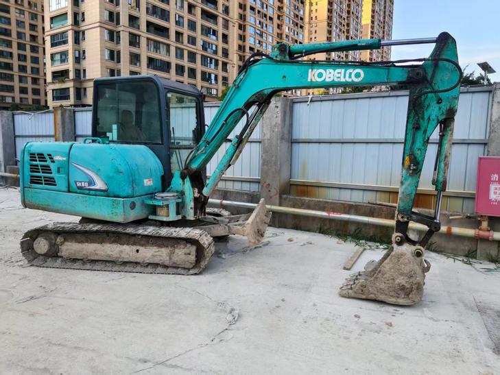 Buy Kobelco SK60-8 Used Excavator / 1