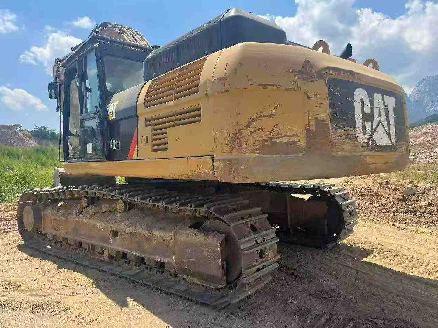 Buy Caterpillar 336E Used Excavator / 2 Buy Caterpillar 336E Used Excavator / 2