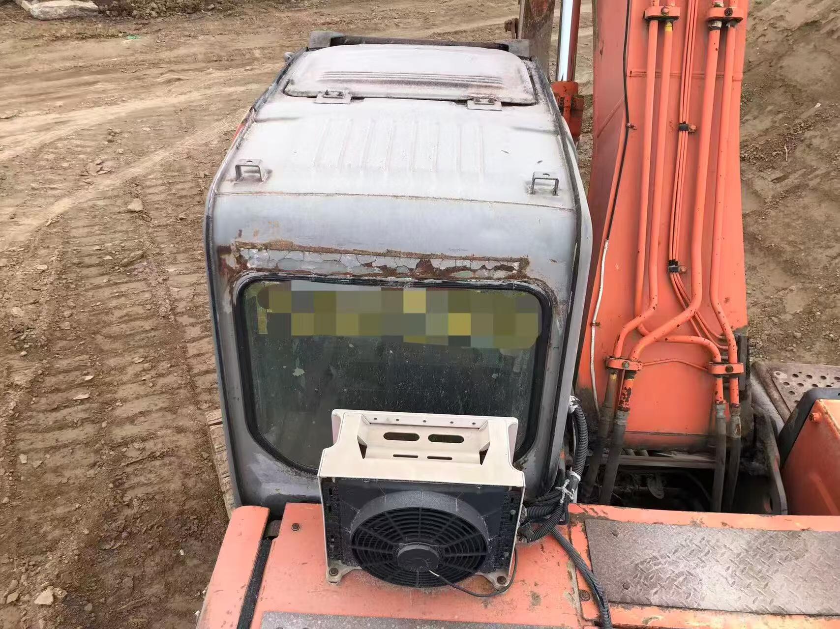 Buy Hitachi ZX200-6 Used Excavator / 8 Buy Hitachi ZX200-6 Used Excavator / 8