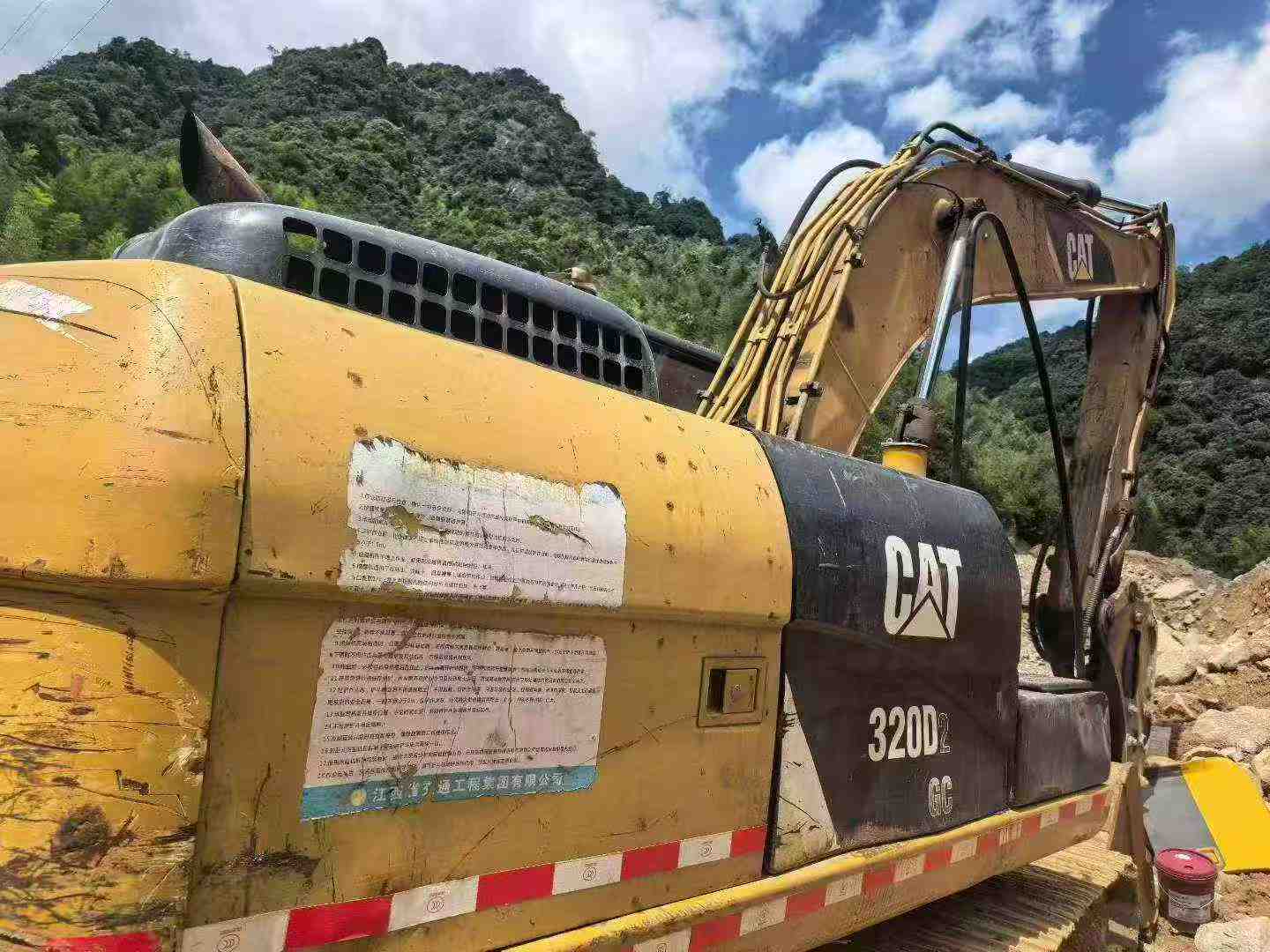 Buy Caterpillar 320D2GC Used Excavator / 3