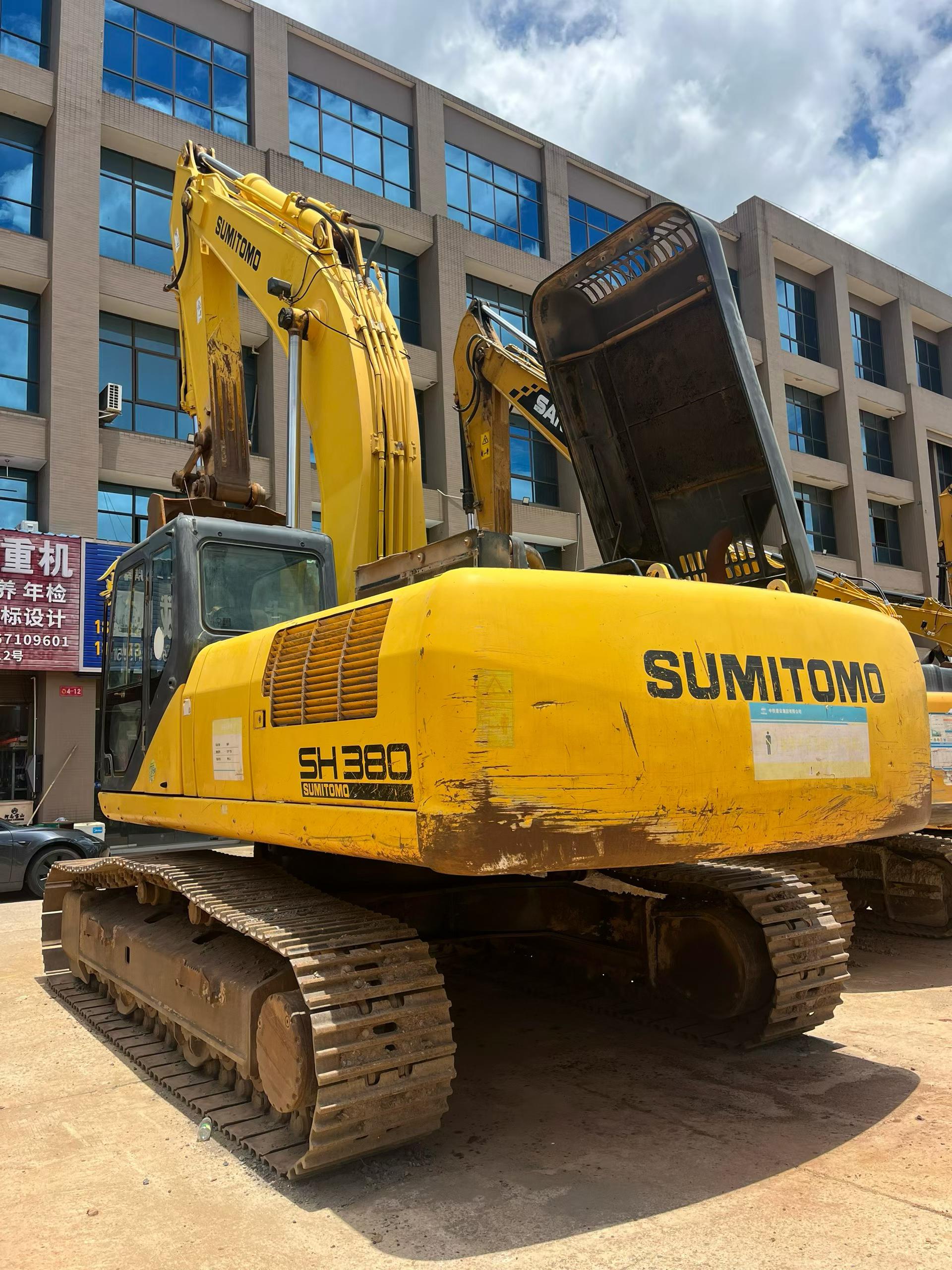 Buy Sumitomo SH380-5 Used Excavator / 1