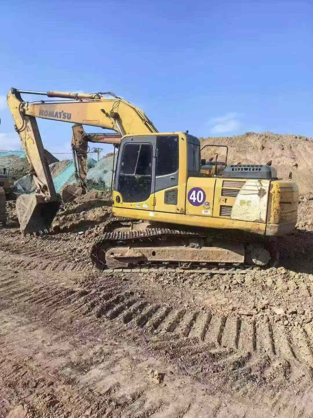 Buy Komatsu PC200-8 Used Excavator / 2 Buy Komatsu PC200-8 Used Excavator / 2