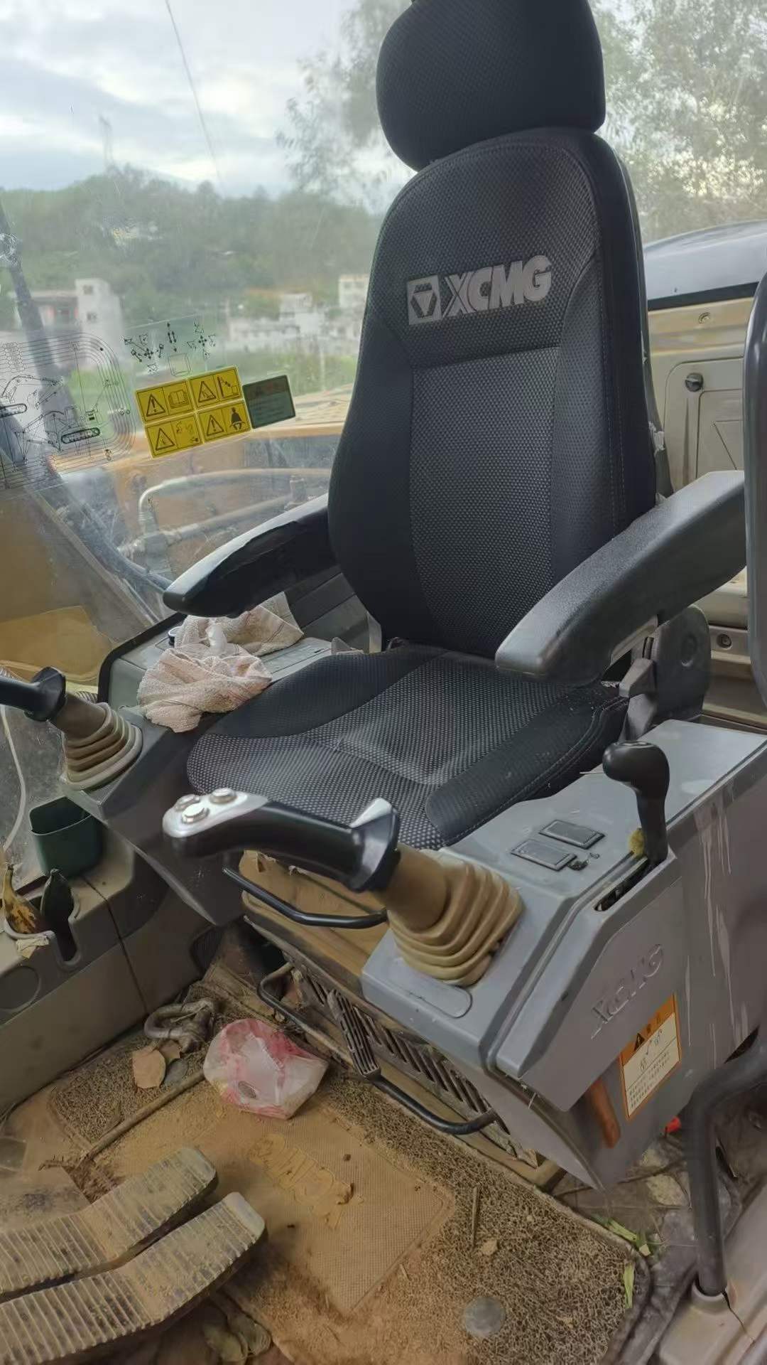 Buy XCMG Used Excavator / 7 Buy XCMG Used Excavator / 7