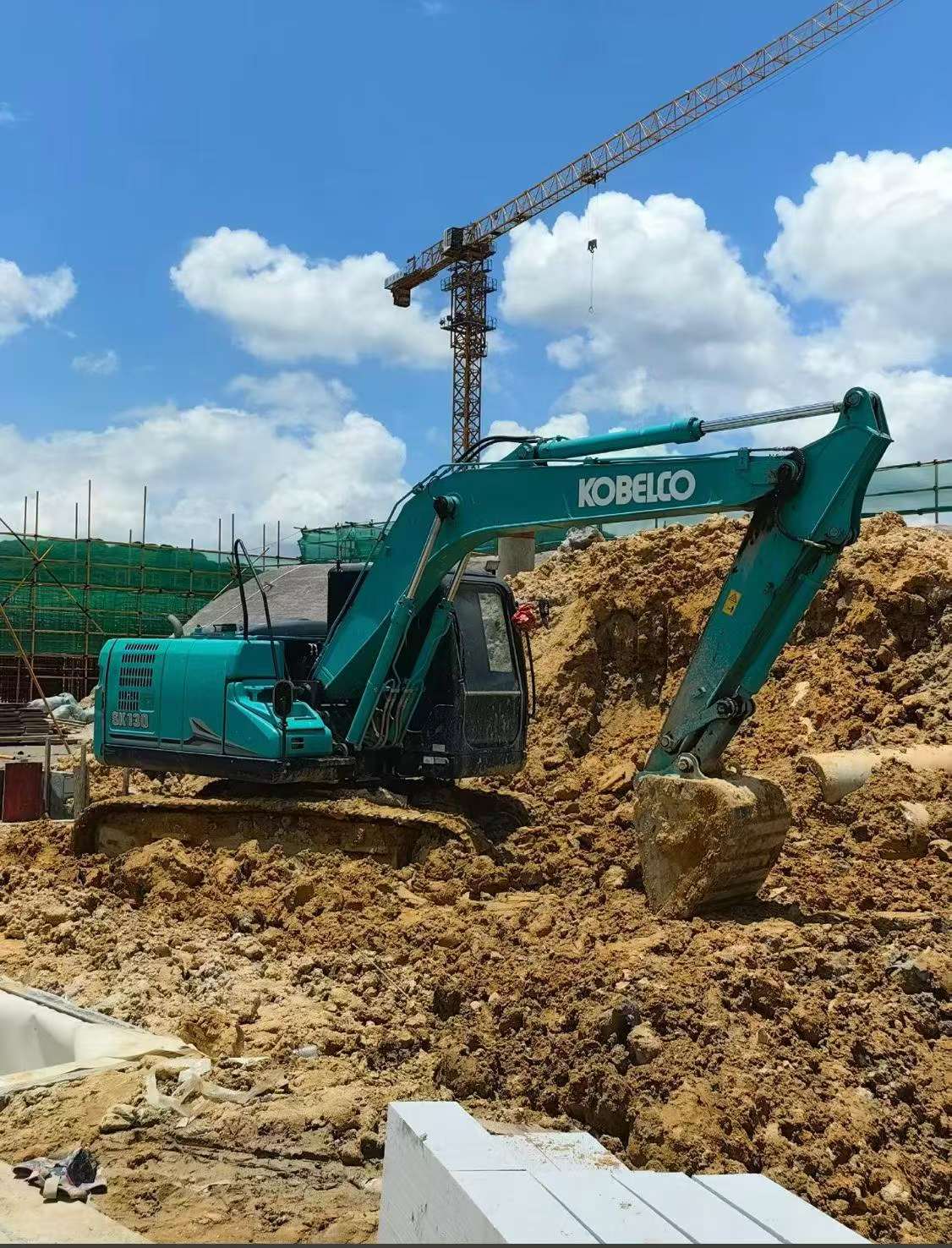 Buy Kobelco SK130-8 Used Excavator
