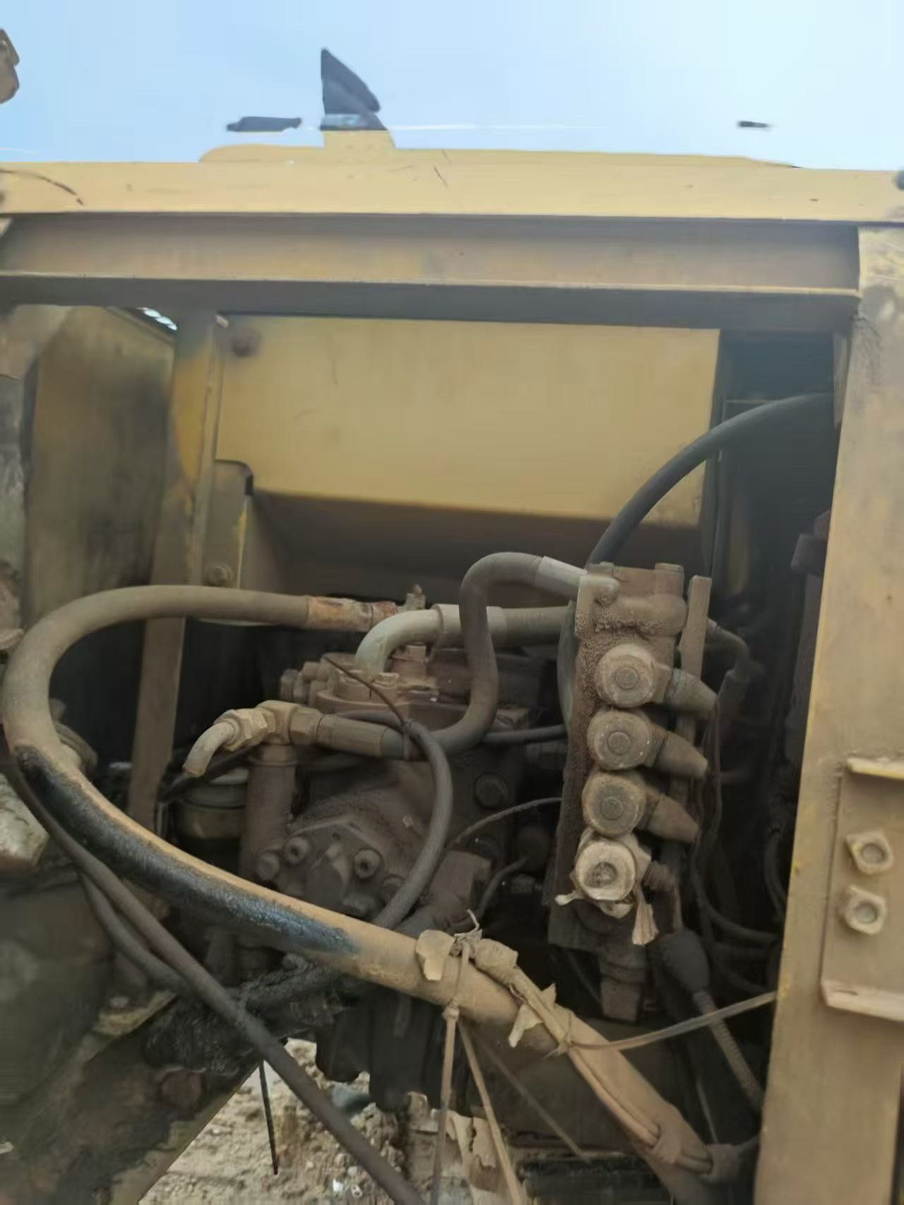 Buy Komatsu PC120 Used Excavator / 3 Buy Komatsu PC120 Used Excavator / 3