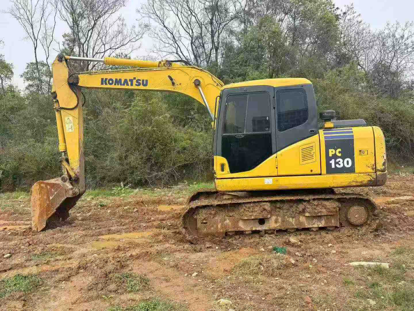 Buy Komatsu PC110-7 Used Excavator / 1