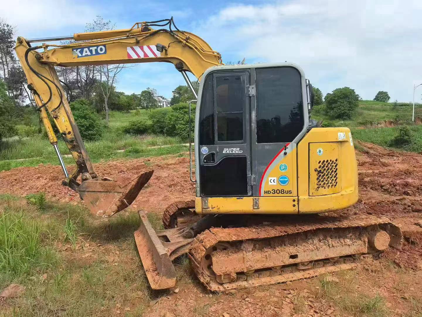 Buy Kato HD308US Used Excavator / 3 Buy Kato HD308US Used Excavator / 3