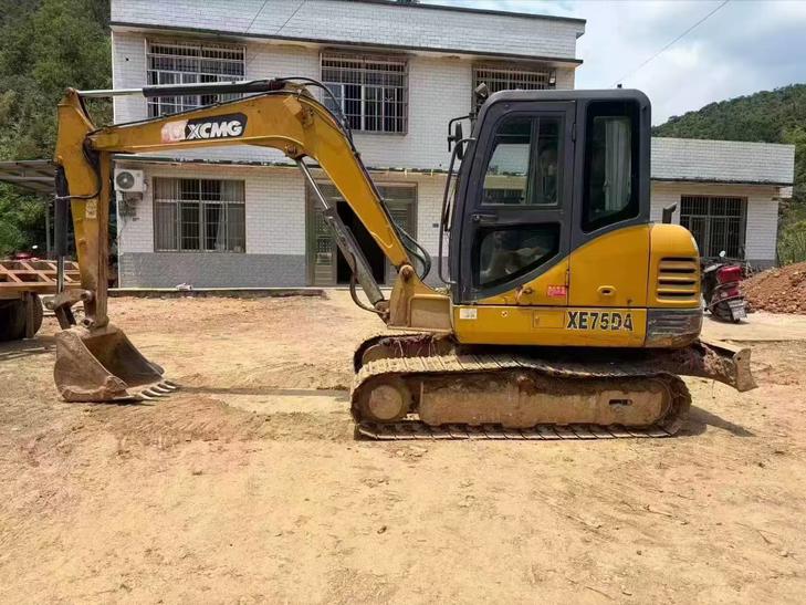 Buy XCMG Used Excavator / 1