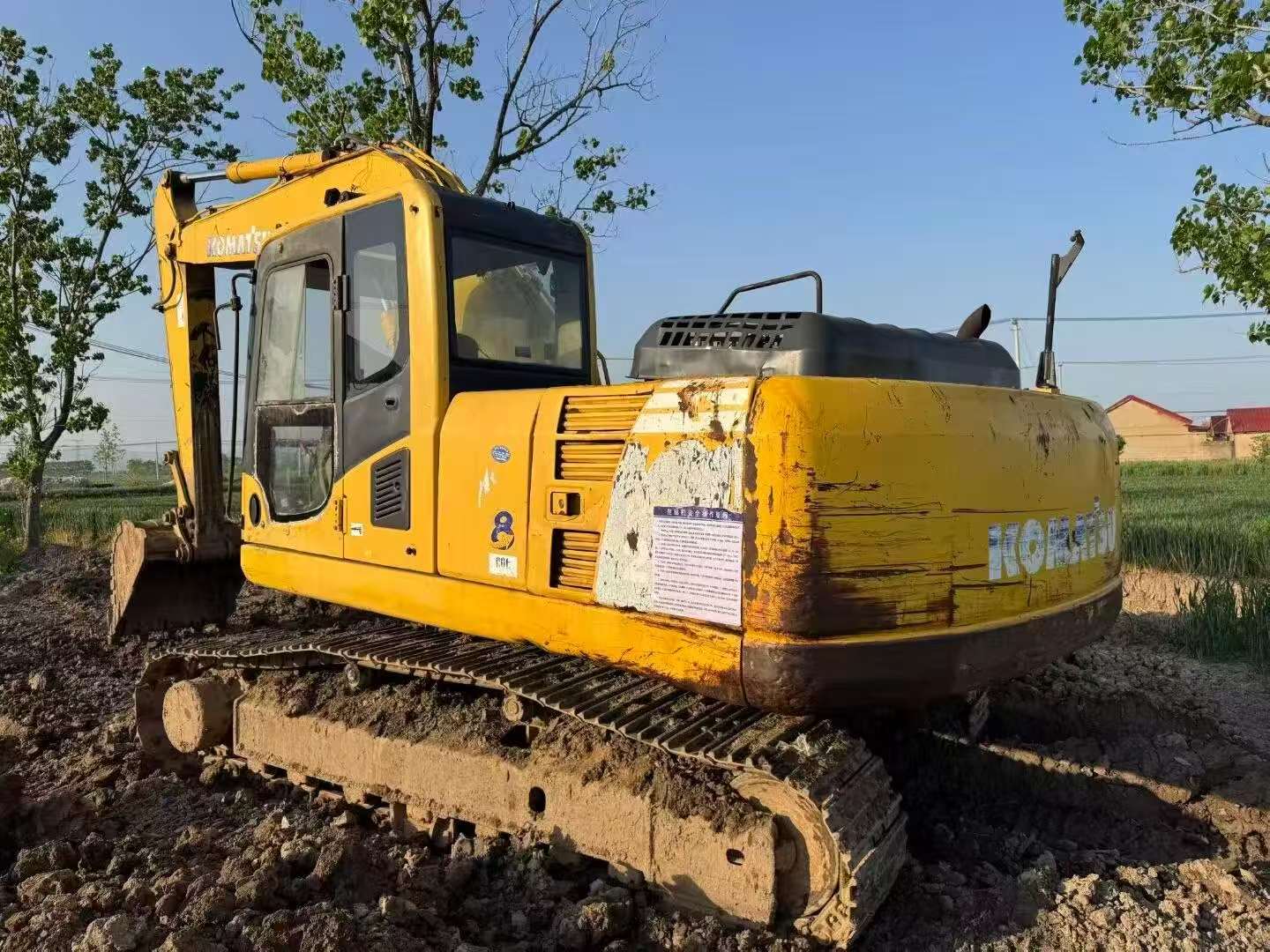 Buy Komatsu PC200-8 Used Excavator / 1