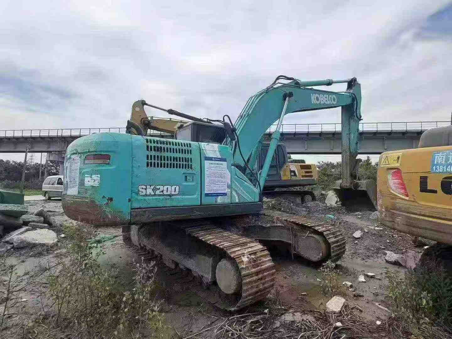 Buy Kobelco SK200-10 Used Excavator / 2