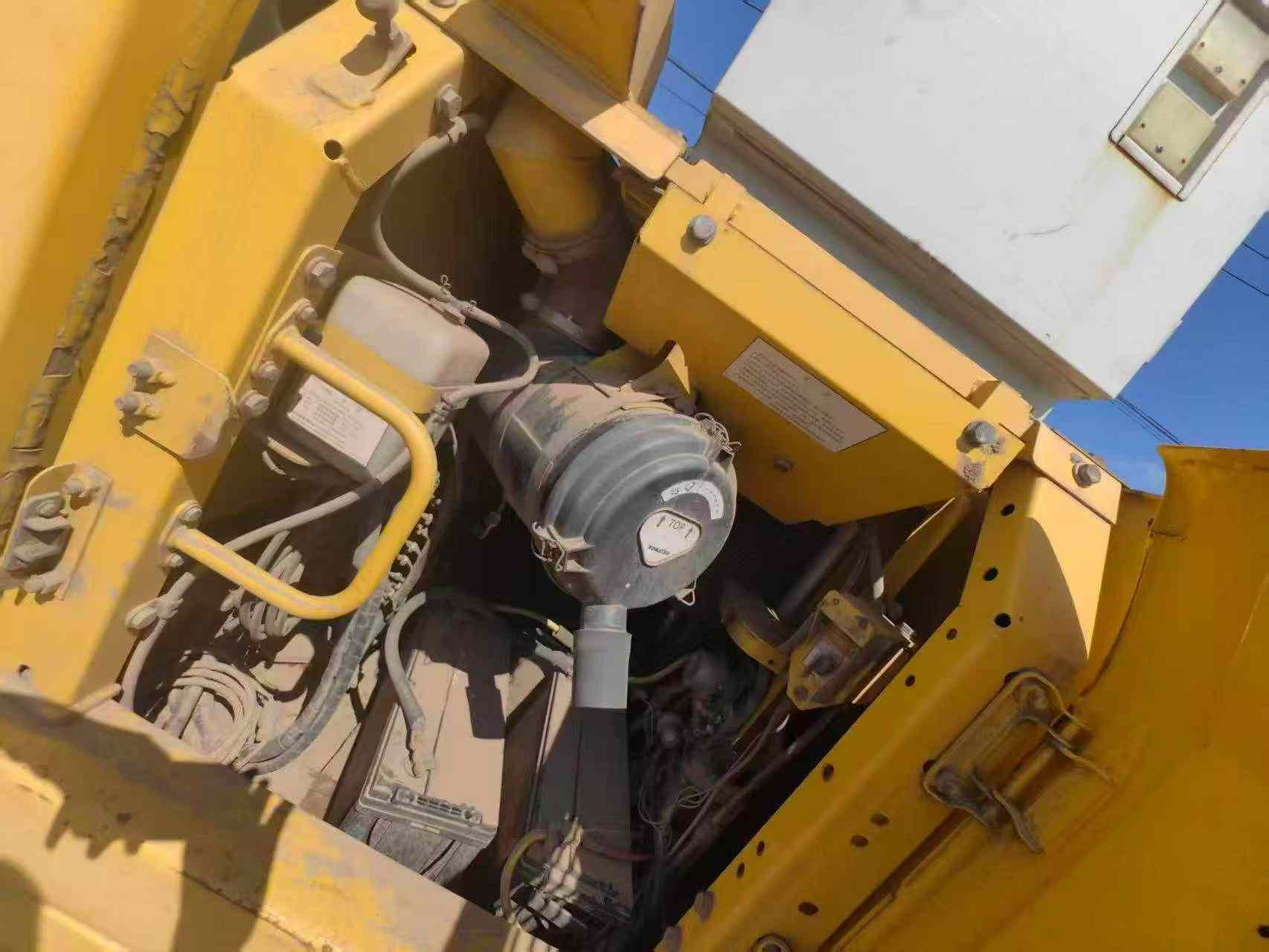 Buy Komatsu PC130 Used Excavator / 8