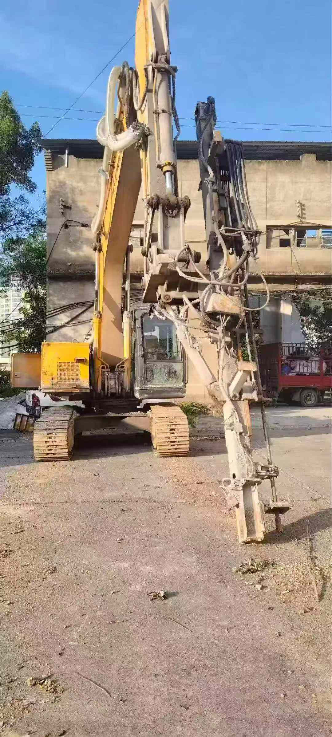Buy Hyundai R215-7 Used Excavator / 6 Buy Hyundai R215-7 Used Excavator / 6