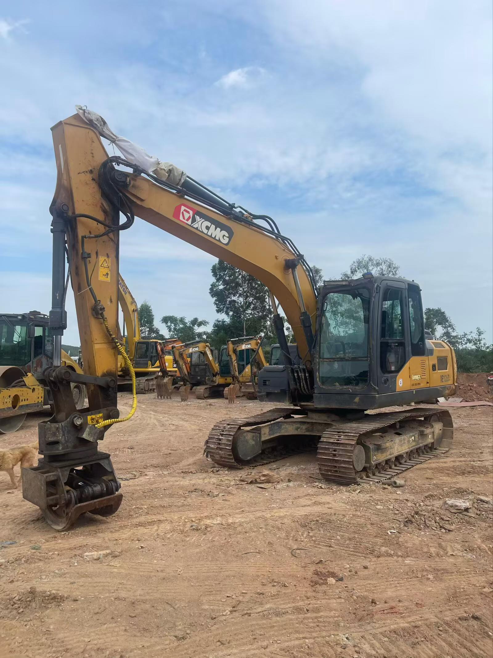 Buy XCMG Used Excavator / 2 Buy XCMG Used Excavator / 2