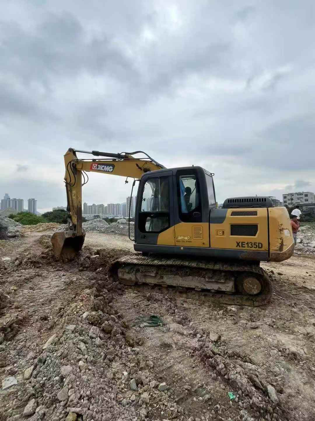 Buy XCMG Used Excavator / 2 Buy XCMG Used Excavator / 2