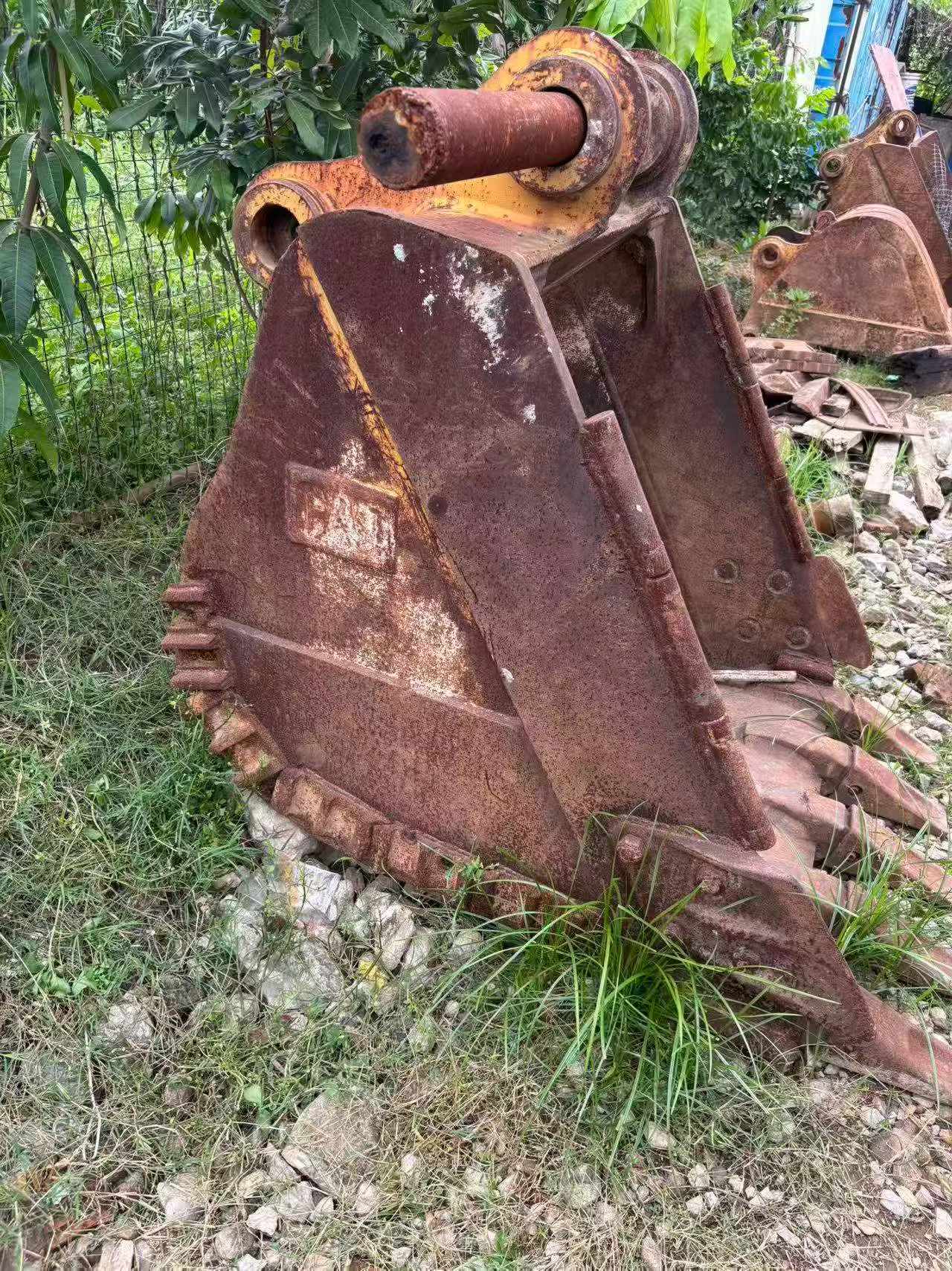 Buy Caterpillar 320A Used Excavator / 2 Buy Caterpillar 320A Used Excavator / 2