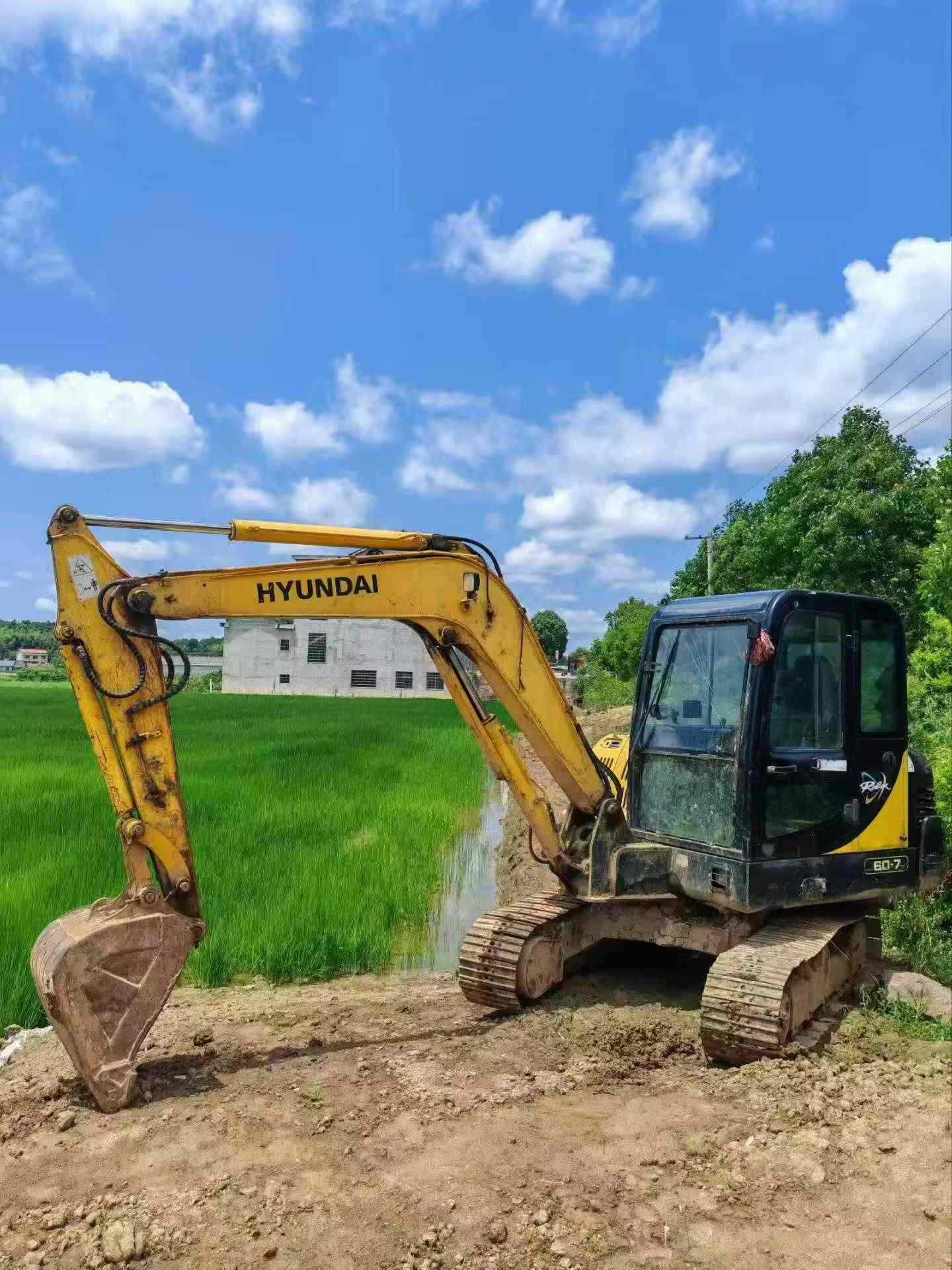 Buy Hyundai R60-7 Used Excavator / 3 Buy Hyundai R60-7 Used Excavator / 3