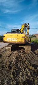 Buy Kobelco SK200 Used Excavator / 3 Buy Kobelco SK200 Used Excavator / 3
