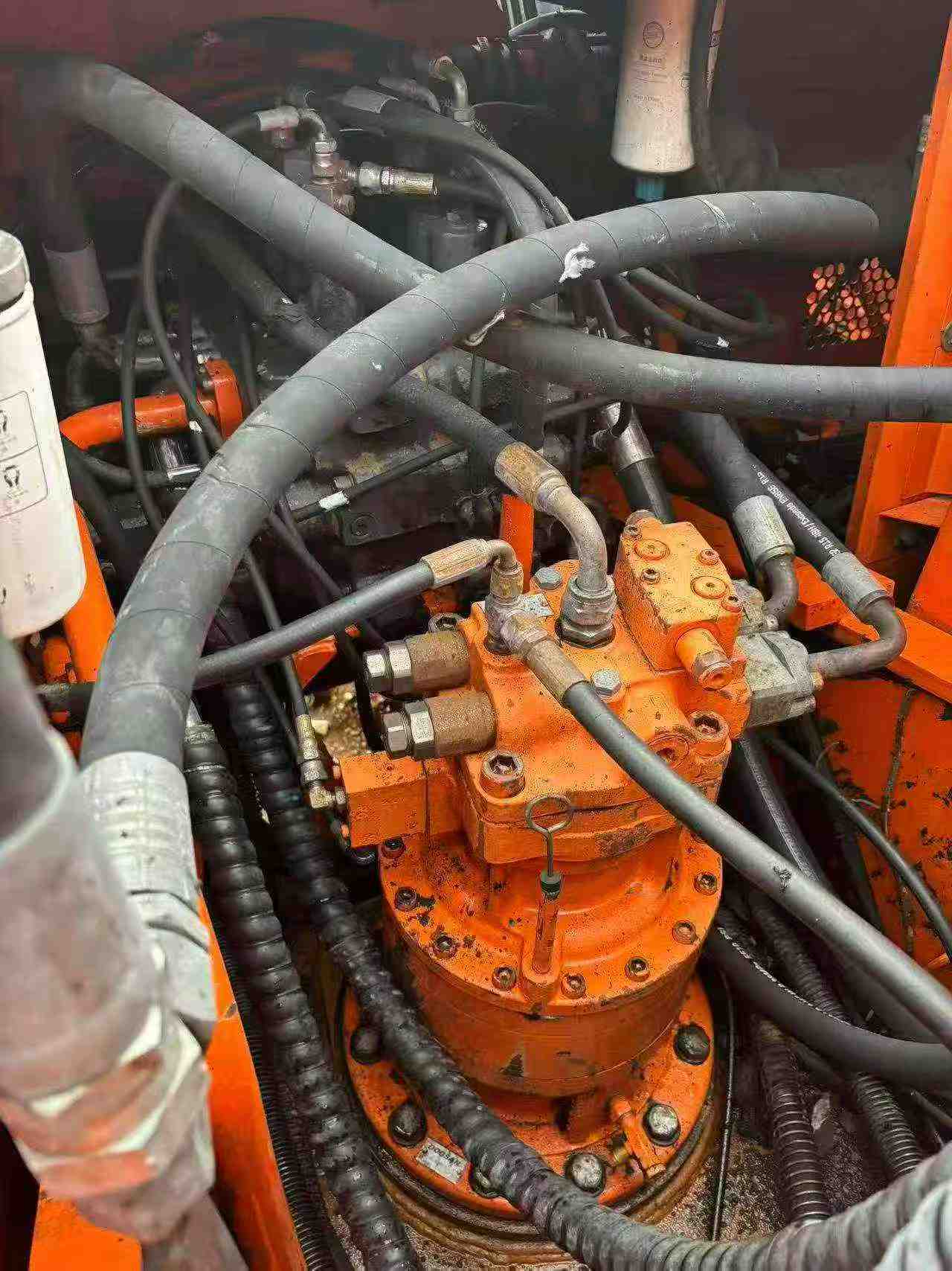 Buy Doosan DH215-7 Used Excavator / 6 Buy Doosan DH215-7 Used Excavator / 6