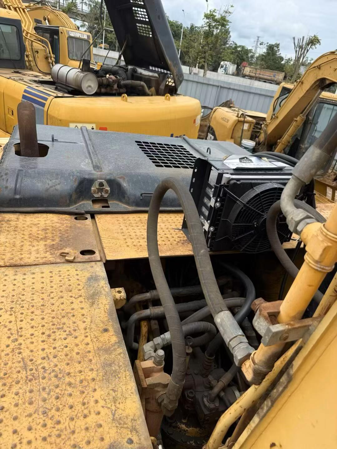 Buy Caterpillar 320D Used Excavator / 5 Buy Caterpillar 320D Used Excavator / 5