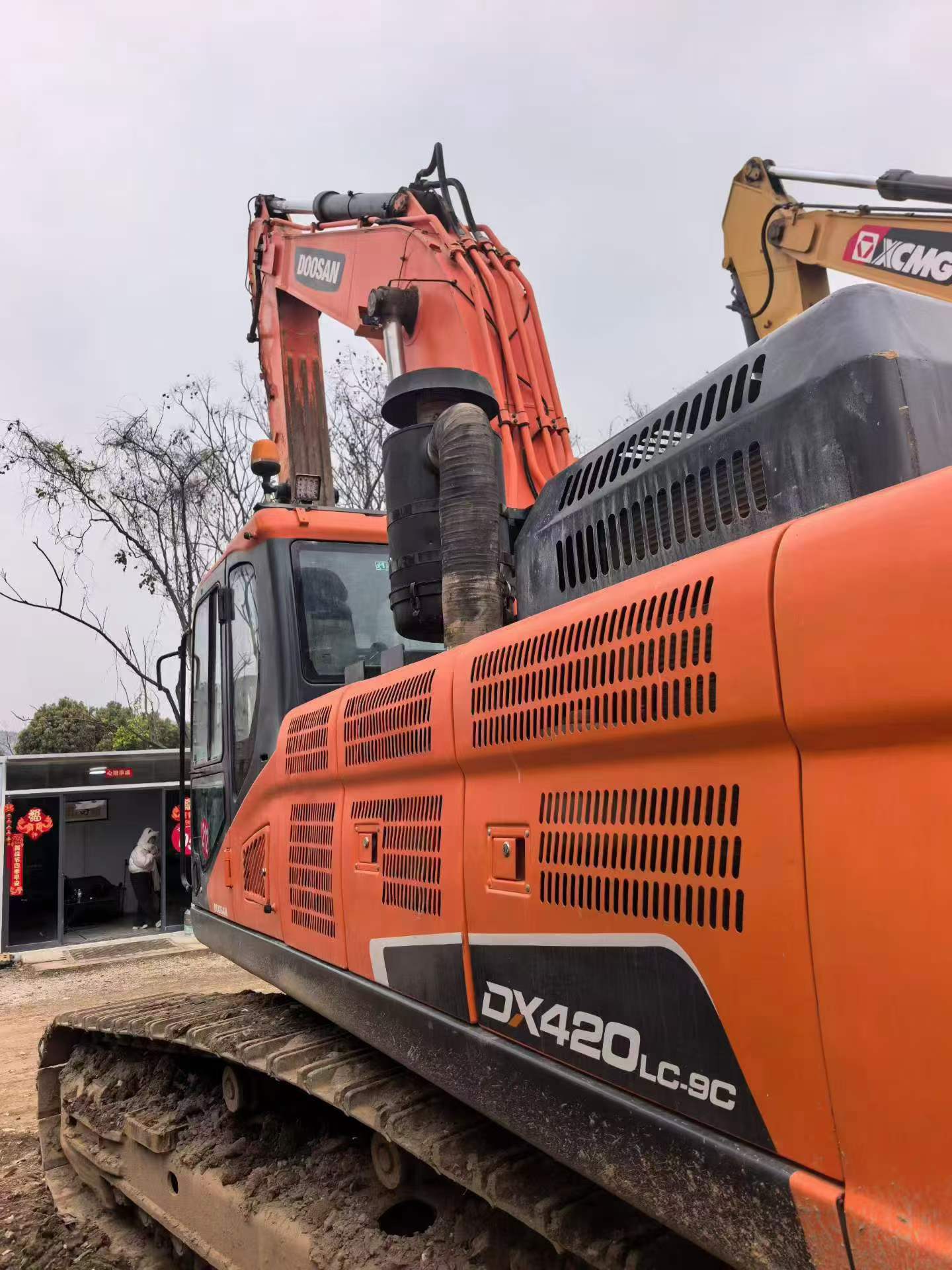 Buy Doosan DH420 Used Excavator / 2 Buy Doosan DH420 Used Excavator / 2