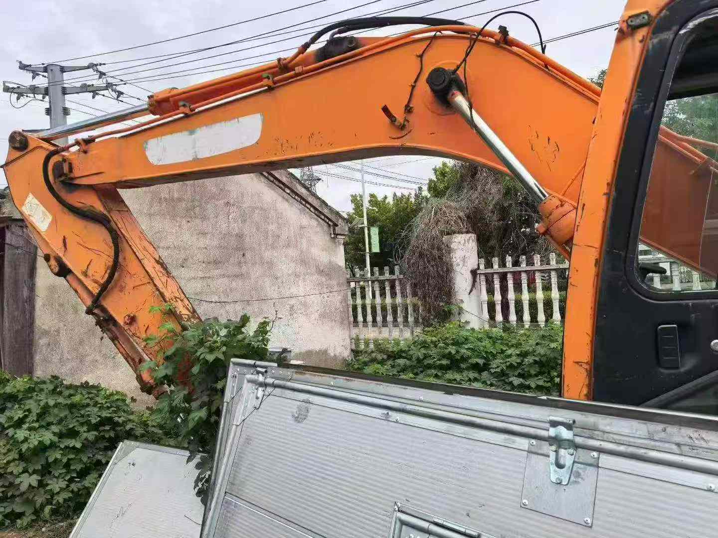 Buy Doosan DH150 Used Excavator / 7 Buy Doosan DH150 Used Excavator / 7